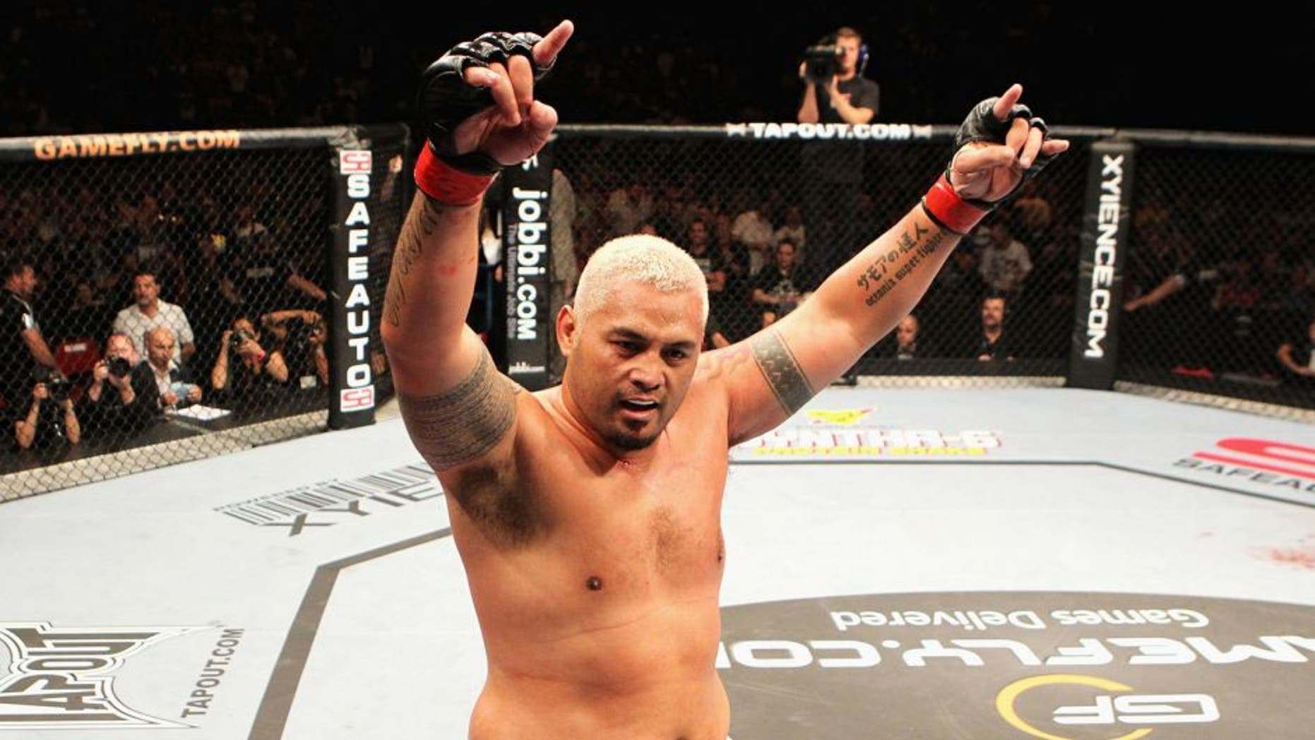 SYDNEY, AUSTRALIA - FEBRUARY 27: Mark Hunt of New Zealand celebrates after knocking out Chris Tuchscherer of the USA during their Heavyweight bout at UFC 127 at Acer Arena on February 27, 2011 in Sydney, Australia. (Photo by Josh Hedges/Zuffa LLC/Getty Images)