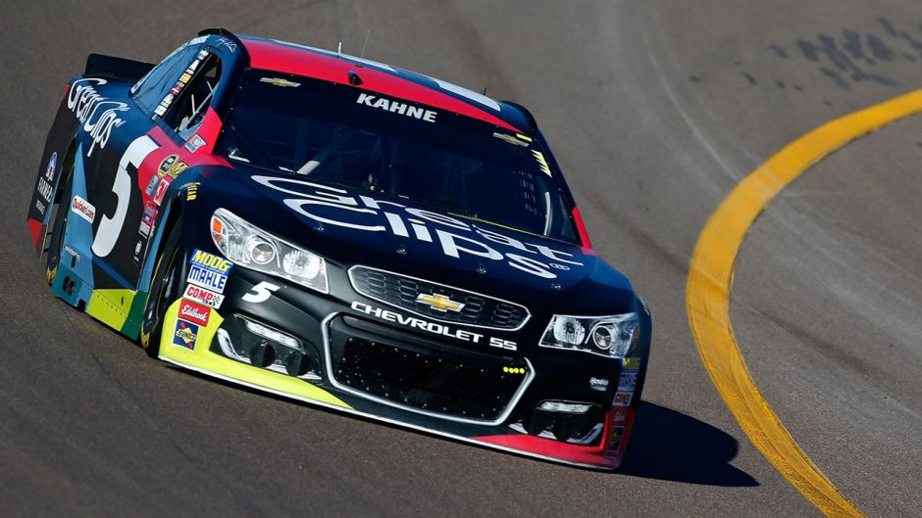 AVONDALE, AZ - MARCH 12: Kasey Kahne, driver of the #5 Great Clips Chevrolet, practices for the NASCAR Sprint Cup Series Good Sam 500 at Phoenix International Raceway on March 12, 2016 in Avondale, Arizona. (Photo by Jonathan Ferrey/NASCAR via Getty Images)