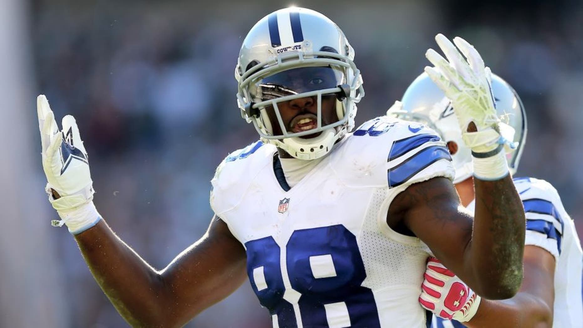 on October 20, 2013 at Lincoln Financial Field in Philadelphia, Pennslyvania.The Dallas Cowboys defeated the Philadelphia Eagles 17-3. (Photo by Elsa/Getty Images)