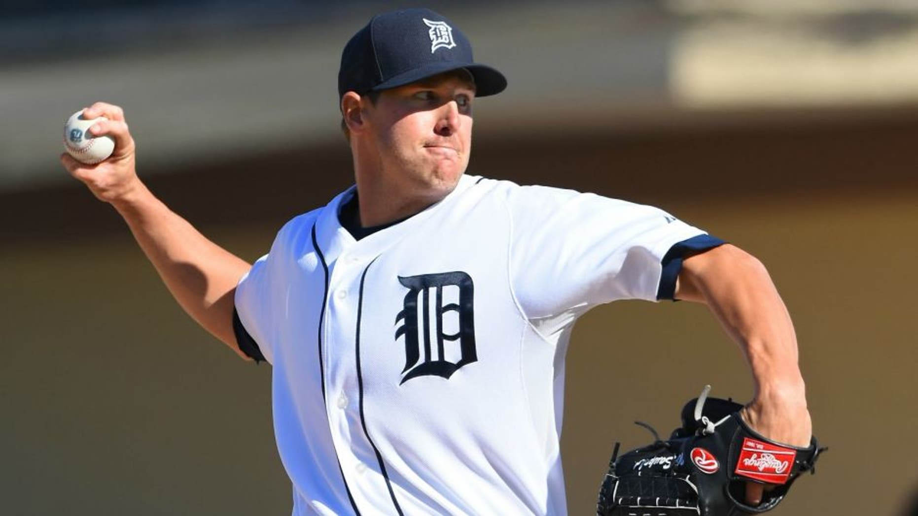 LAKELAND, FL - MARCH 04: Warwick Saupold #27 of the Detroit Tigers pitches during the Spring Training game against the New York Yankees at Joker Marchant Stadium on March 4, 2016 in Lakeland, Florida. The Tigers defeated the Yankees 3-0. (Photo by Mark Cunningham/MLB Photos via Getty Images)
