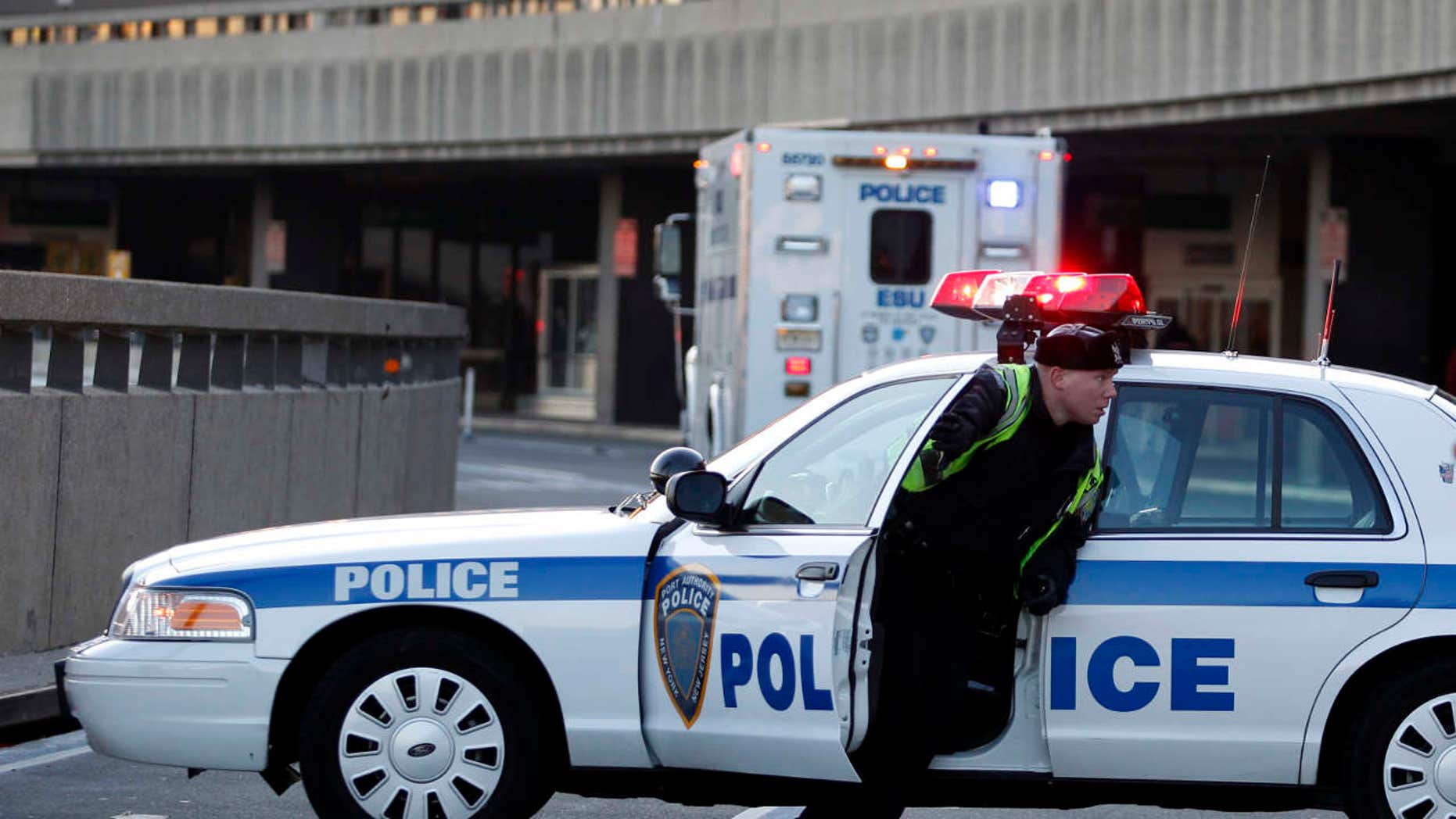 Police Clear Terminal After Suspicious Package Found At Newark Airport ...