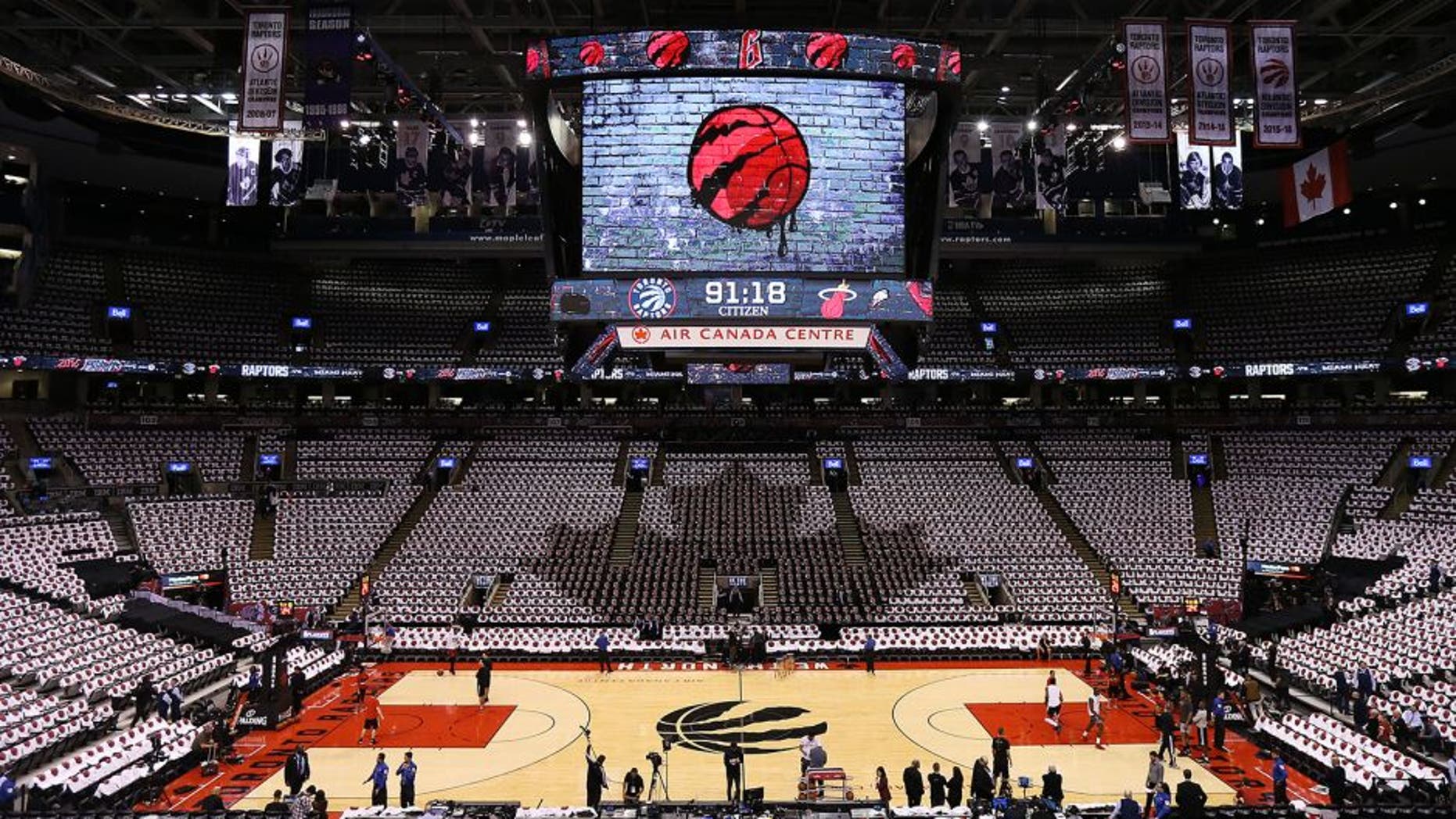 TORONTO,ON - MAY 15 2016: A general view of the court prior to the Miami Heat facing the Toronto Raptors in game 7 of the NBA Eastern Conference Semi Finals at Air Canada Centre on May 15, 2016 in Toronto, Ontario, Canada. NOTE TO USER: User expressly acknowledges and agrees that, by downloading and/or using this photograph, user is consenting to the terms and conditions of the Getty Images License Agreement. Mandatory Copyright Notice: Copyright 2016 NBAE (Photo by Dave Sandford/NBAE via Getty Images)