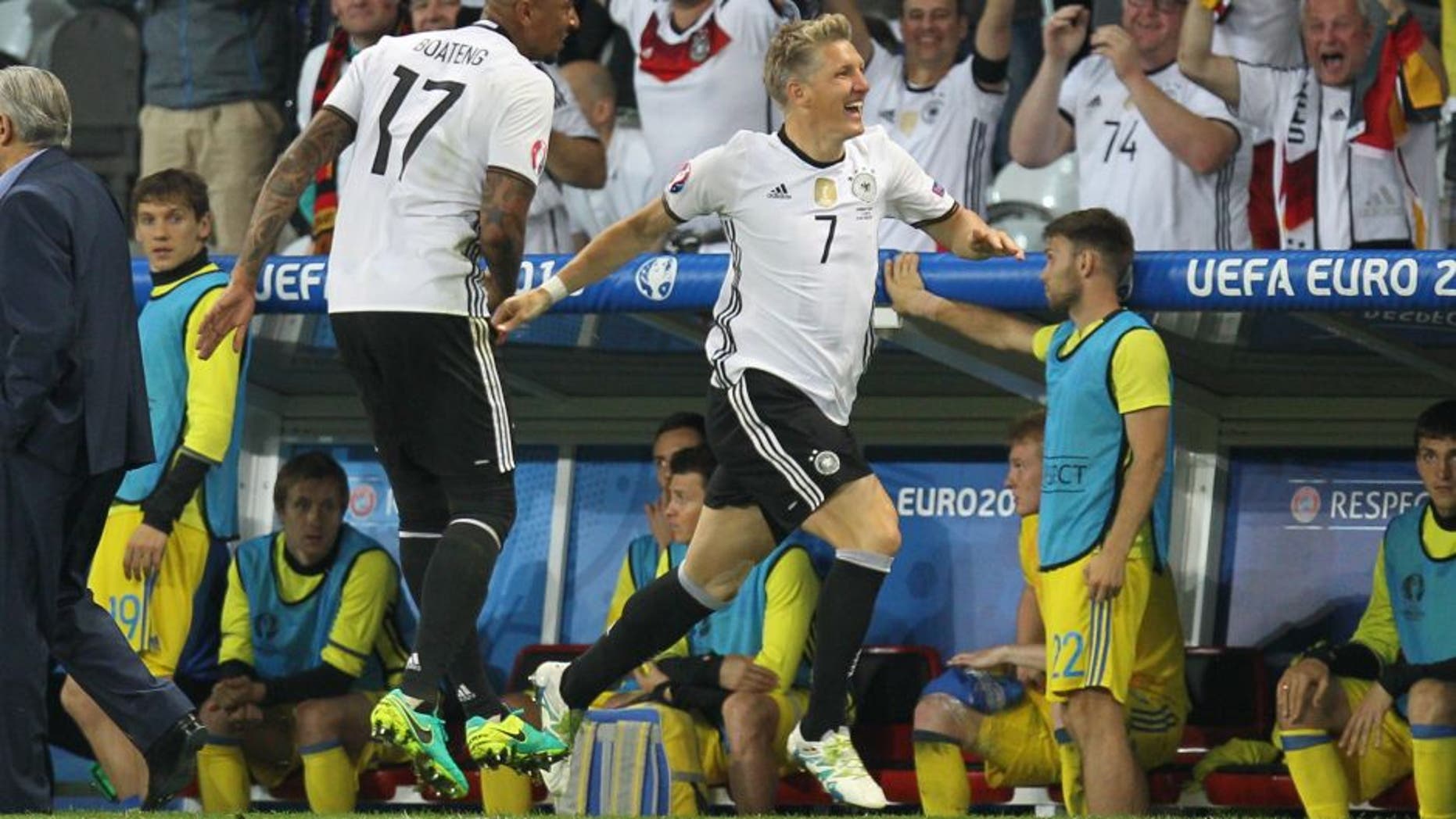 LILLE, FRANCE - JUNE 12: Bastian Schweinsteiger of Germany celebrates after scoring a goal during the UEFA EURO 2016 Group C match between Germany and Ukraine at Stade Pierre-Mauroy on June 12, 2016 in Lille, France. (Photo by Christian Kolbert/Anadolu Agency/Getty Images)