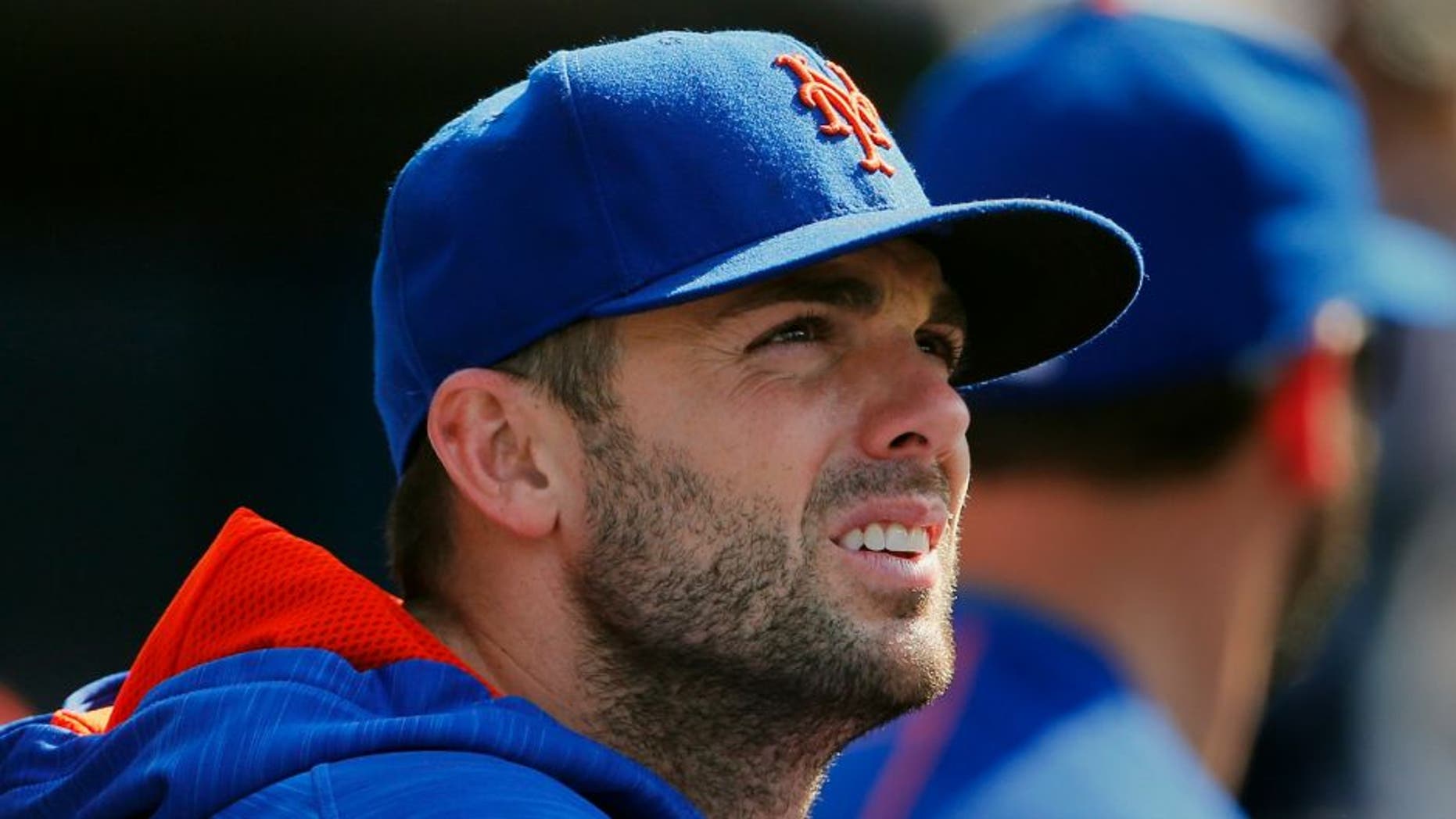 NEW YORK, NY - JUNE 01: David Wright #5 the New York Mets looks on during a game against the Chicago White Sox 2-1 at Citi Field on June 1, 2016 in the Flushing neighborhood of the Queens borough of New York City. The White Sox defeated the Mets 2-1 in 13 innings. (Photo by Rich Schultz/Getty Images)
