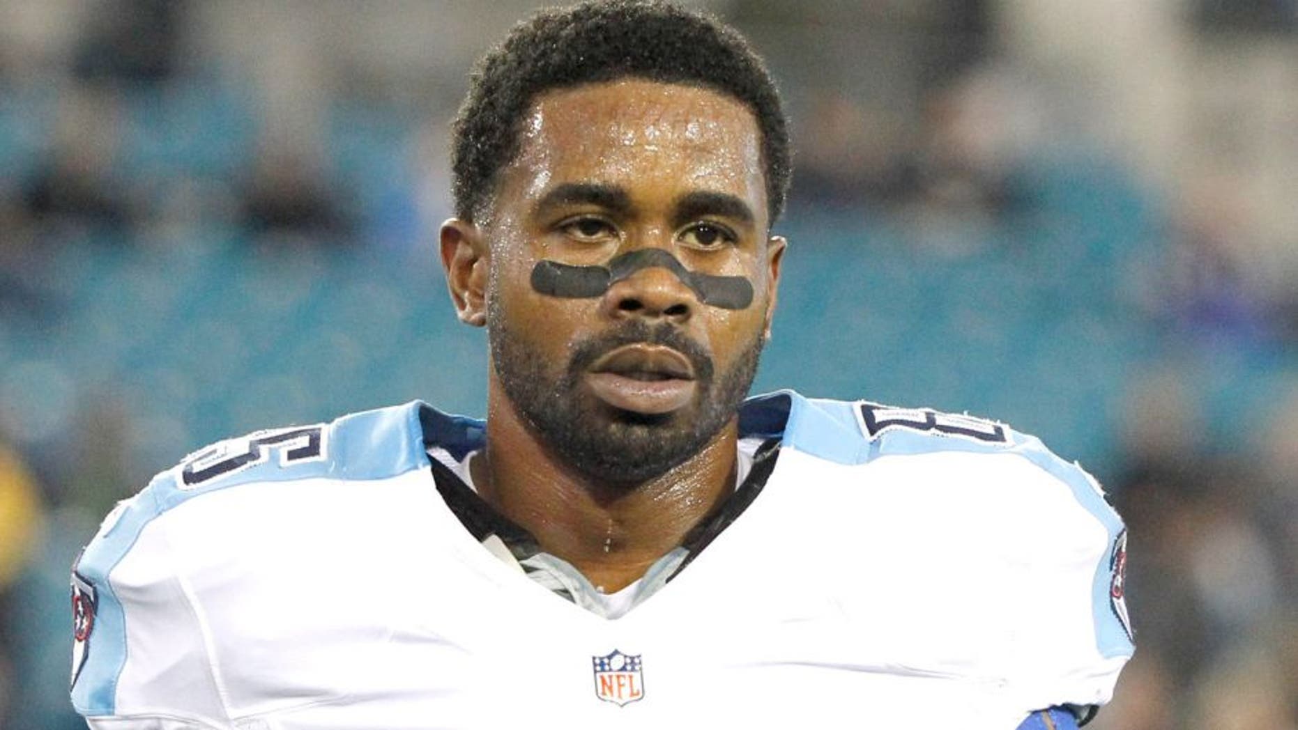 Dec 18, 2014; Jacksonville, FL, USA; Tennessee Titans wide receiver Nate Washington (85) works out prior to the game against the Jacksonville Jaguars at EverBank Field. Mandatory Credit: Kim Klement-USA TODAY Sports