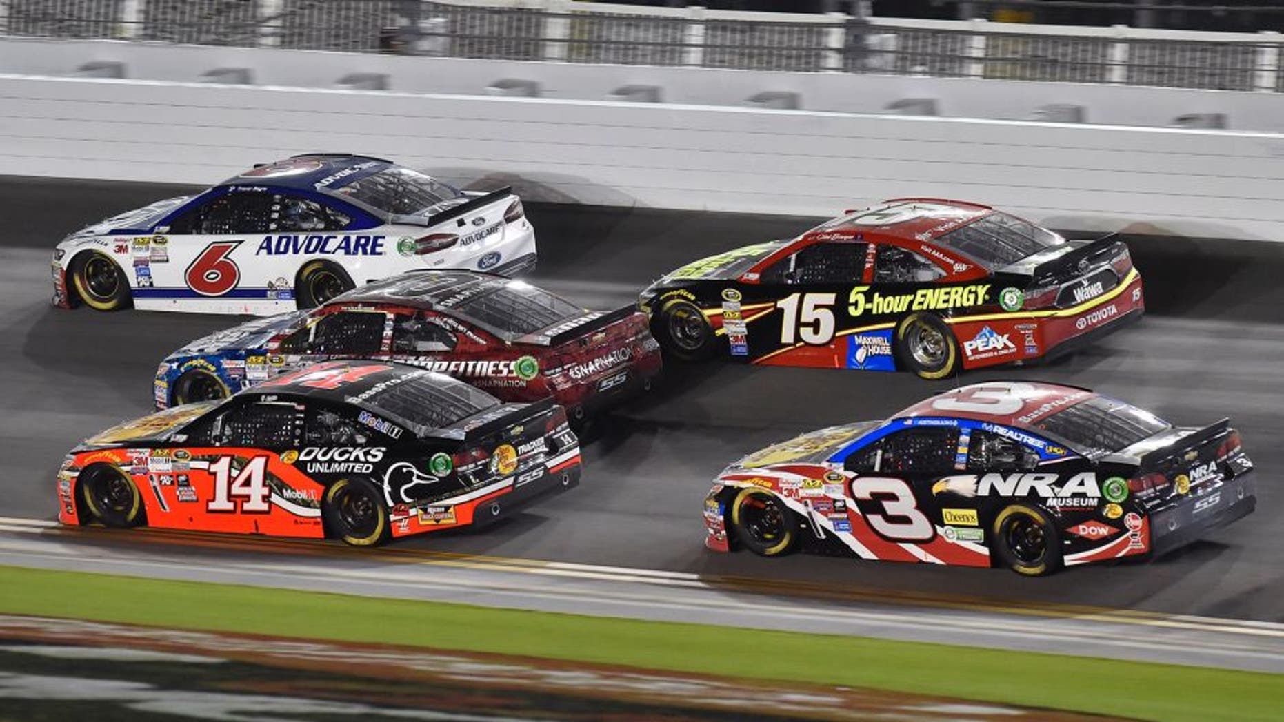 3-5 July, 2015, Daytona Beach, Florida USA Tony Stewart and Austin Dillon ©2015, Nigel Kinrade LAT Photo USA