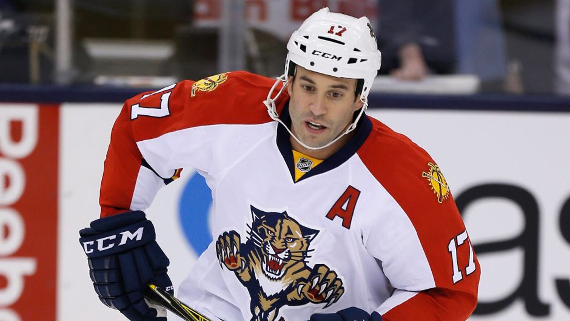 Apr 4, 2016; Toronto, Ontario, CAN; Florida Panthers forward Derek MacKenzie (17) skates during the pre game warm up against the Toronto Maple Leafs at Air Canada Centre. Mandatory Credit: John E. Sokolowski-USA TODAY Sports