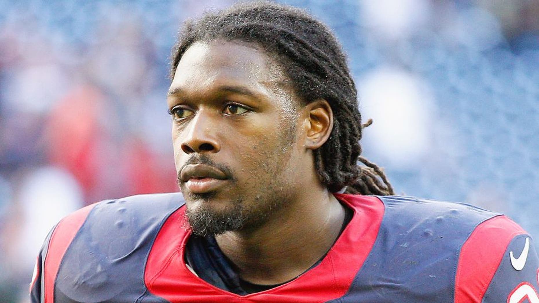 HOUSTON, TX - NOVEMBER 23: Jadeveon Clowney #90 of the Houston Texans leaves the field after 22-13 loss to the Cincinnati Bengals at NRG Stadium on November 23, 2014 in Houston, Texas. (Photo by Bob Levey/Getty Images)