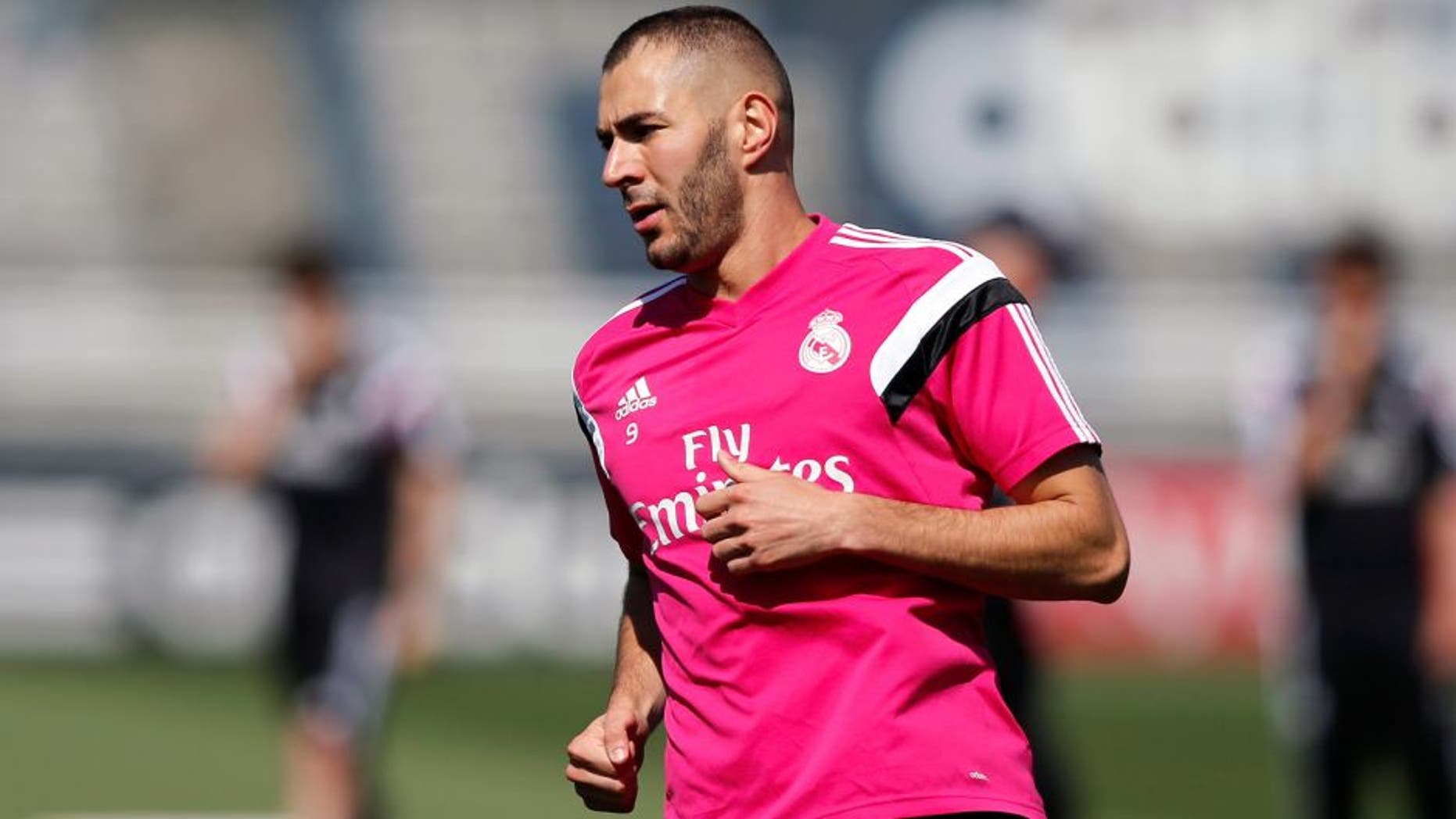 MADRID, SPAIN - MAY 08: Karim Benzema of Real Madrid in action during a training session at Valdebebas training ground on May 8, 2015 in Madrid, Spain. (Photo by Victor Carretero/Real Madrid via Getty Images)