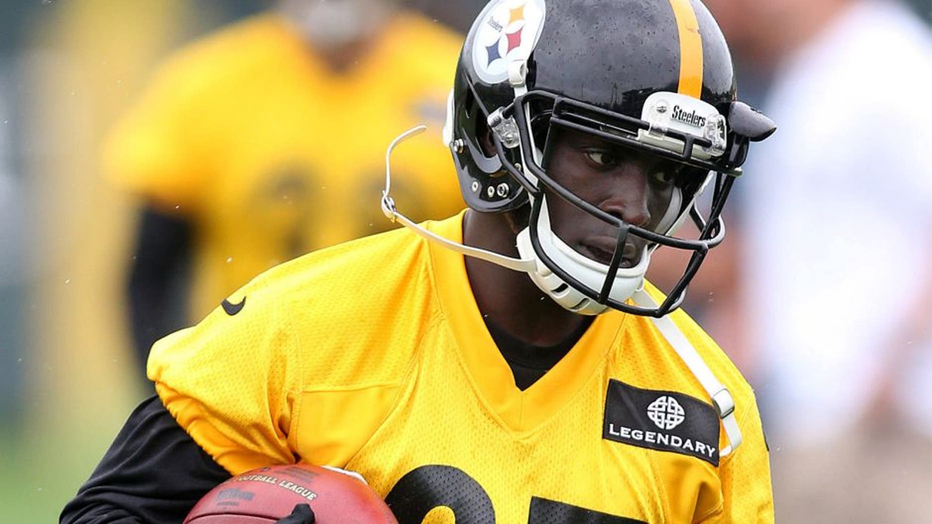 May 26, 2015; Pittsburgh, PA, USA; Pittsburgh Steelers cornerback Senquez Golson (27) participates in OTA drills at the UPMC Sports Performance Complex. Mandatory Credit: Charles LeClaire-USA TODAY Sports