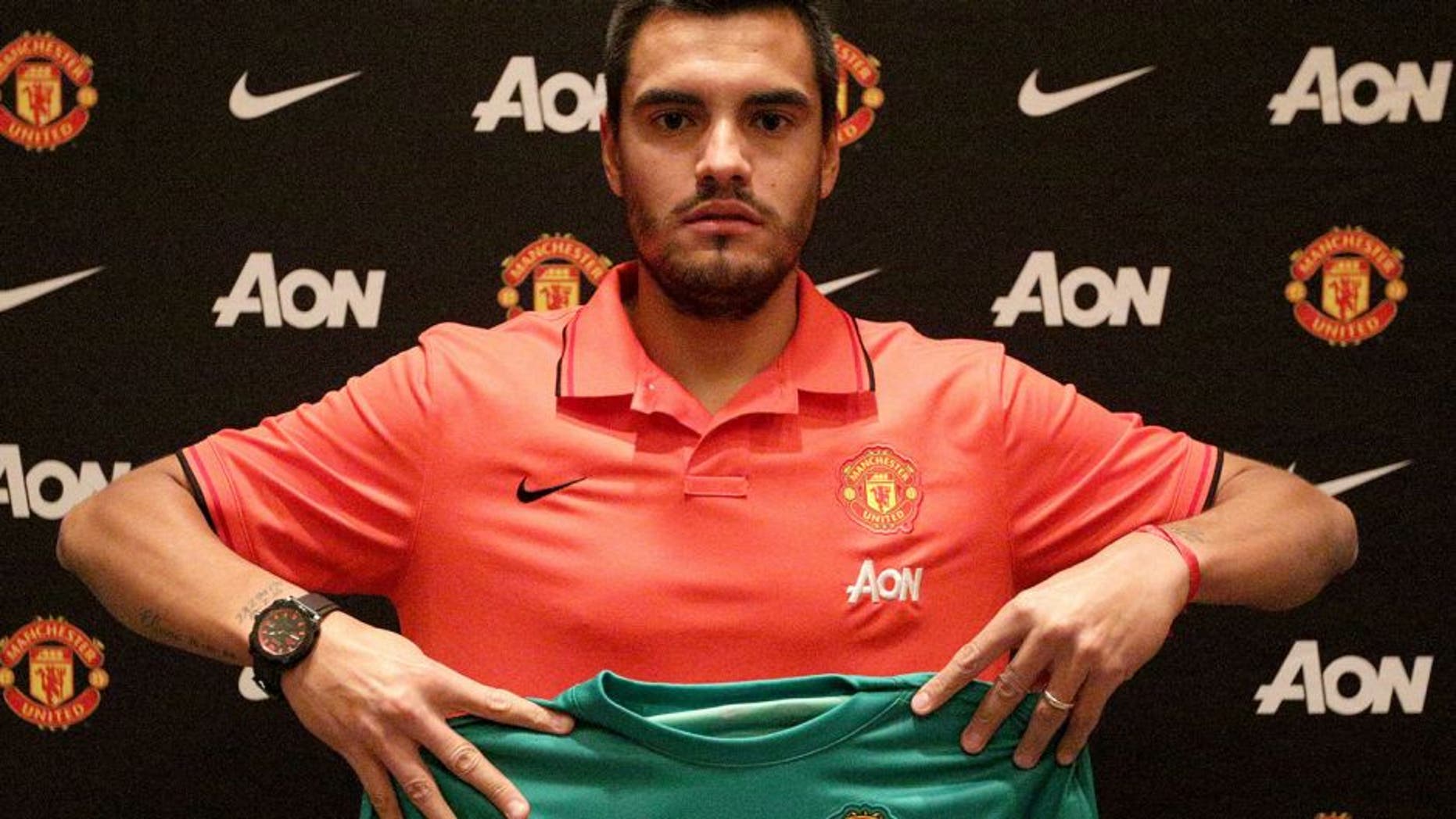 SAN JOSE, CA - JULY 26: (EXCLUSIVE COVERAGE) Sergio Romero of Manchester United poses after signing for the club on July 26, 2015 in San Jose, California. (Photo by Tom Purslow/Man Utd via Getty Images)