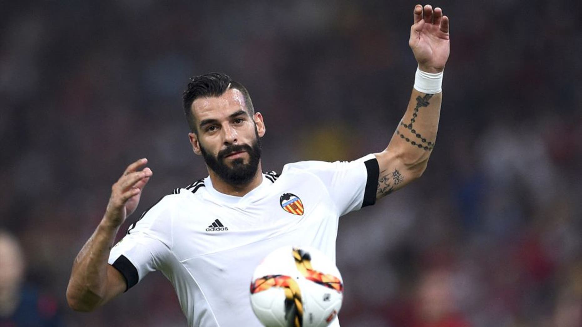 BEIJING, CHINA - JULY 18¬£¬â«(CHINA OUT) Alvaro Negredo #7 of Valencia Club follows the ball during the international friendly match between FC Bayern Munchen and Valencia Club on day 2 of the FC Bayern Audi China Summer Pre-Season Tour at National Stadium on July 18, 2015 in Beijing, China. (Photo by ChinaFotoPress/ChinaFotoPress via Getty Images)