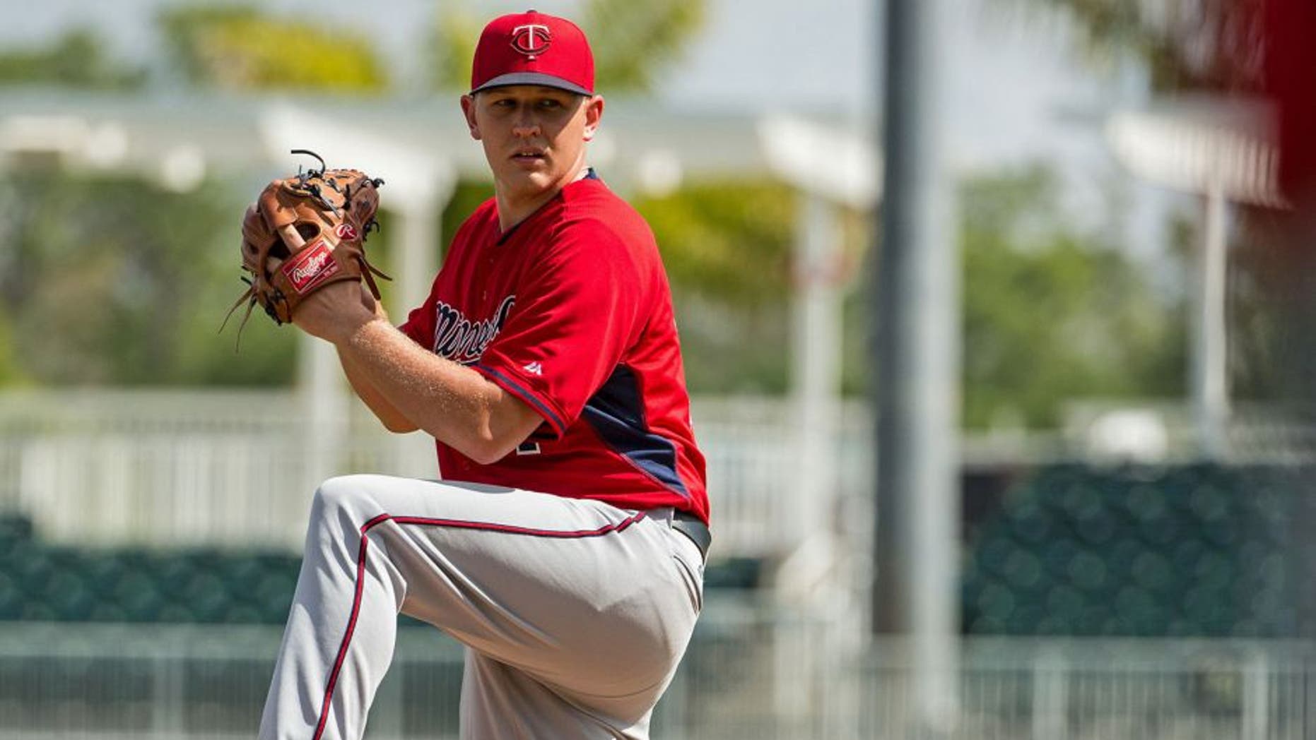 FORT MYERS, FL- MARCH 02: Tyler Duffey #71 of the Minnesota Twins pitches on March 2, 2015 at the CenturyLink Sports Complex in Fort Myers, Florida. (Photo by Brace Hemmelgarn/Minnesota Twins/Getty Images)