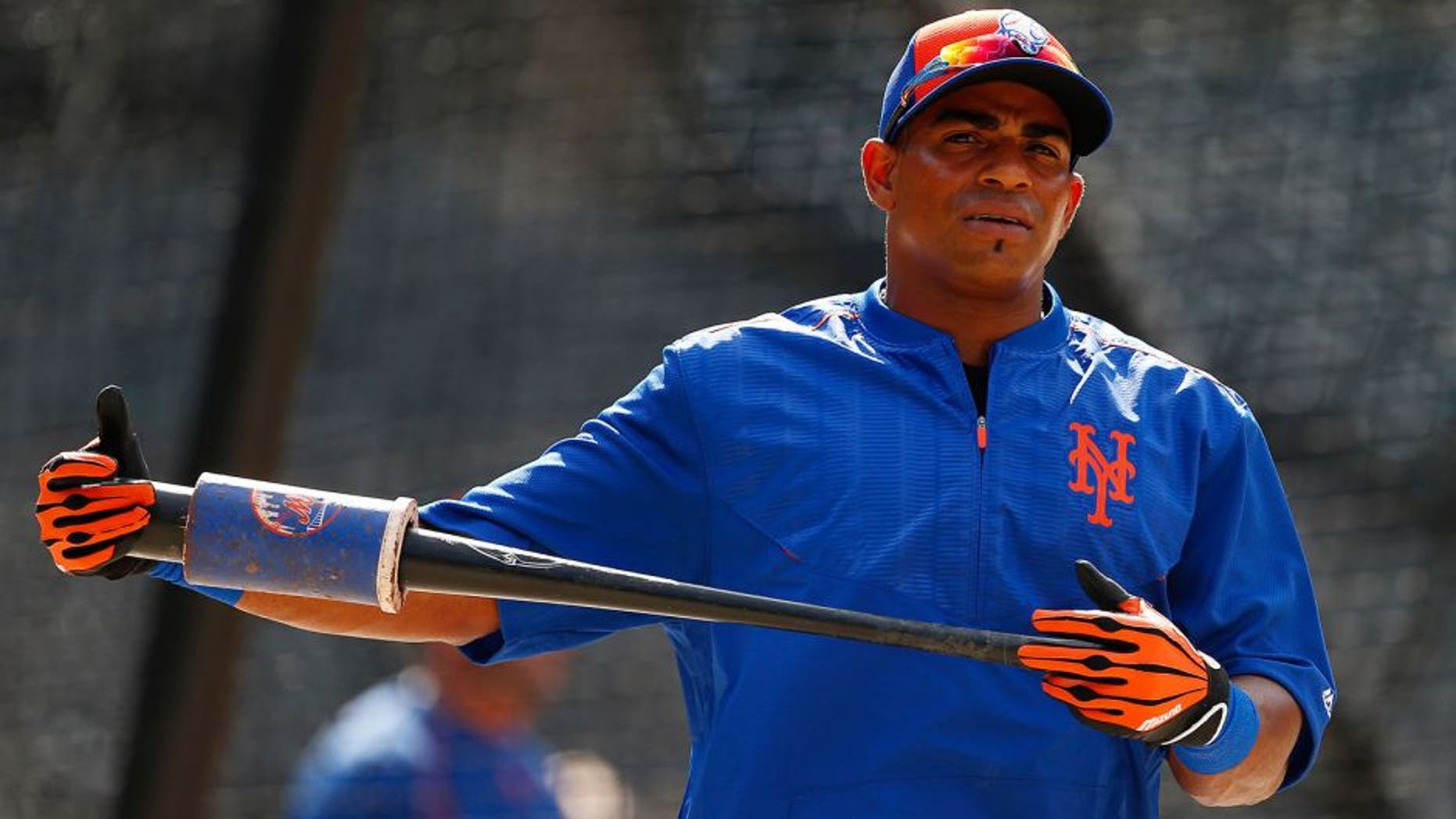 NEW YORK, NY - AUGUST 1: Yoenis Cespedes #52 of the New York Mets during batting practice before a game against the Washington Nationals on August 1, 2015 at Citi Field in the Flushing neighborhood of the Queens borough of New York City. (Photo by Rich Schultz/Getty Images)