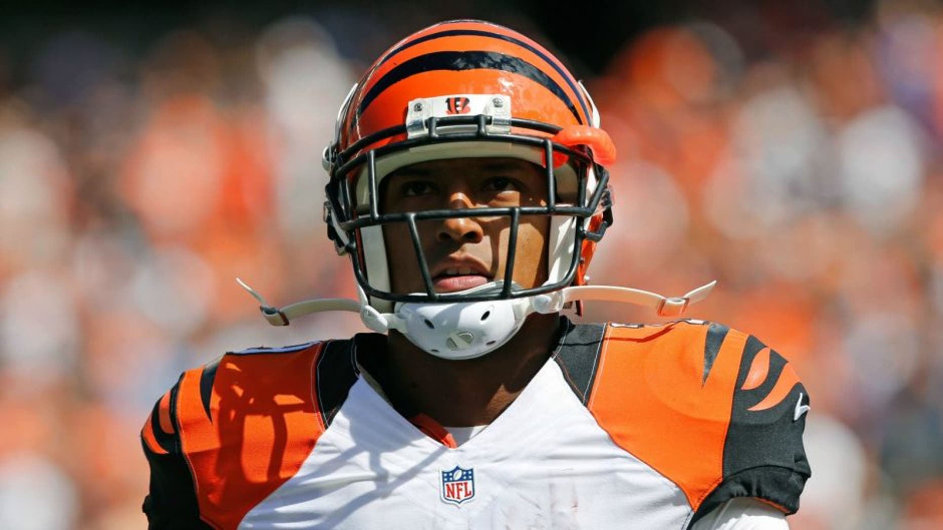 Sep 20, 2015; Cincinnati, OH, USA; Cincinnati Bengals cornerback Leon Hall (29) against the San Diego Chargers at Paul Brown Stadium. The Bengals won 24-19. Mandatory Credit: Aaron Doster-USA TODAY Sports