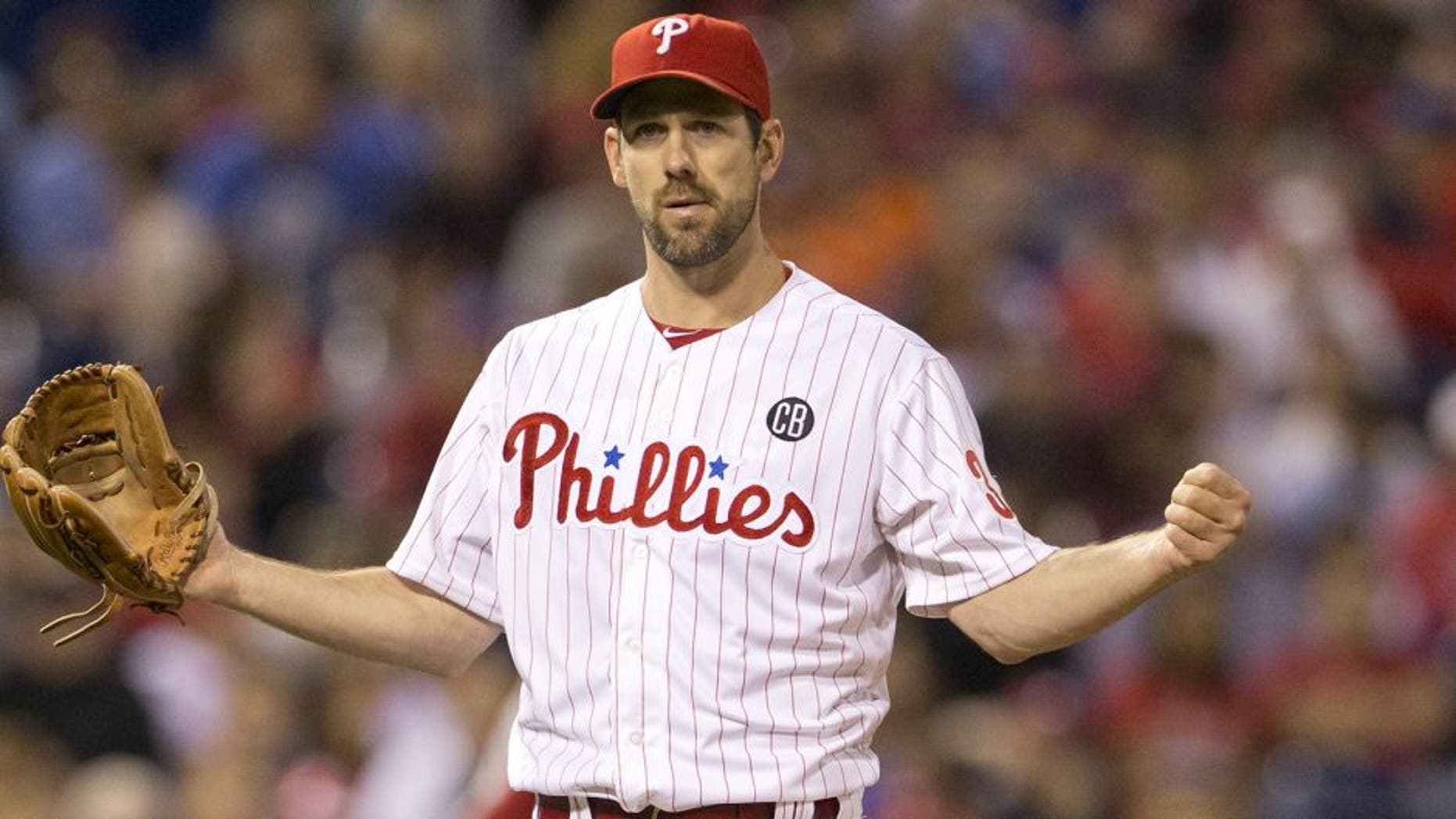 PHILADELPHIA, PA - MAY 13: Pitcher Cliff Lee #33 of the Philadelphia Phillies reacts in the top of the sixth inning against the Los Angeles Angels of Anaheim on May 13, 2014 at Citizens Bank Park in Philadelphia, Pennsylvania. (Photo by Mitchell Leff/Getty Images)