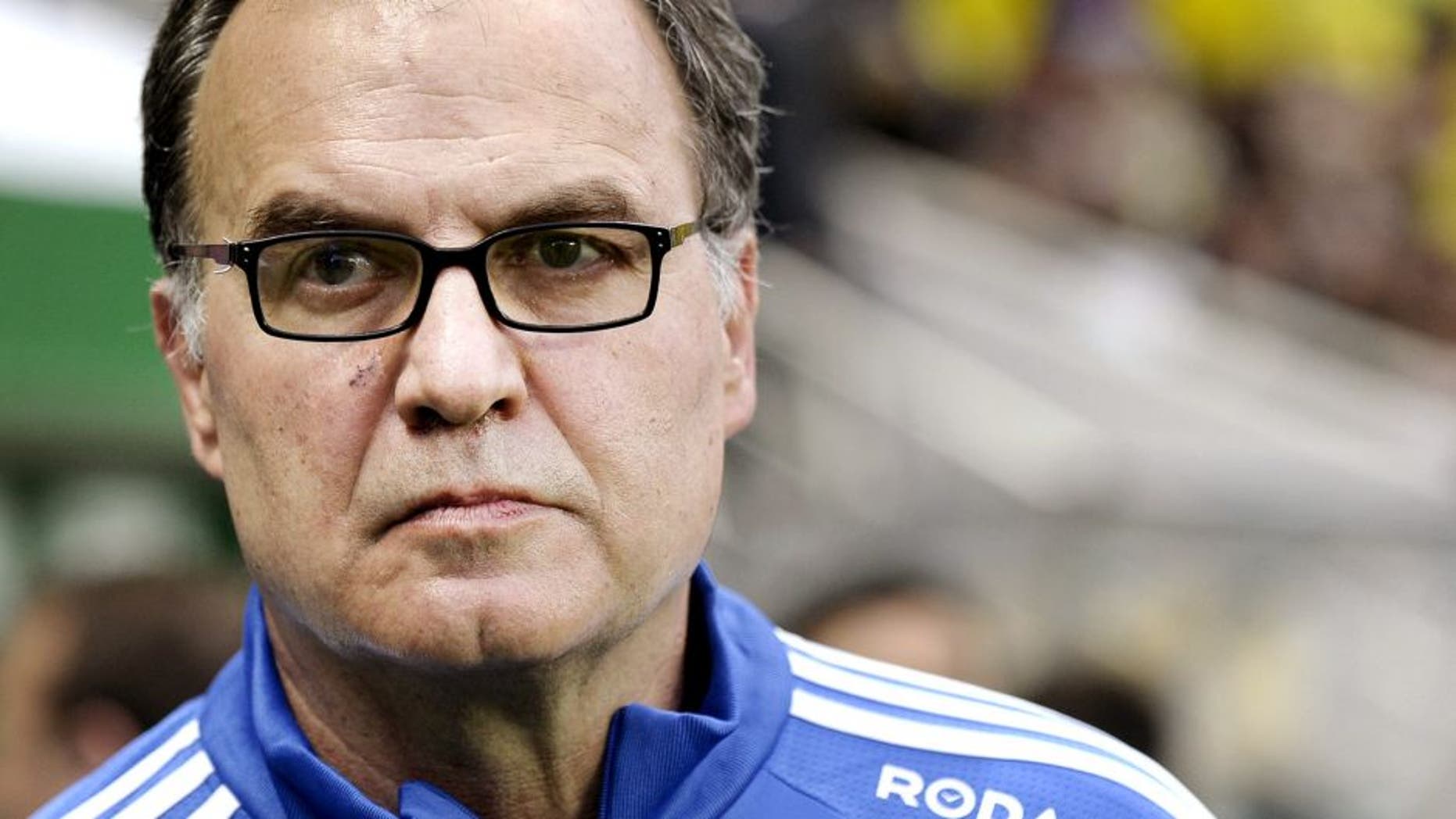 Marseille's Argentinian head coach Marcelo Bielsa looks on during the French L1 football match between Nantes and Marseille on April 17, 2015 at the Beaujoire stadium in Nantes, western France. AFP PHOTO / JEAN-SEBASTIEN EVRARD (Photo credit should read JEAN-SEBASTIEN EVRARD/AFP/Getty Images)