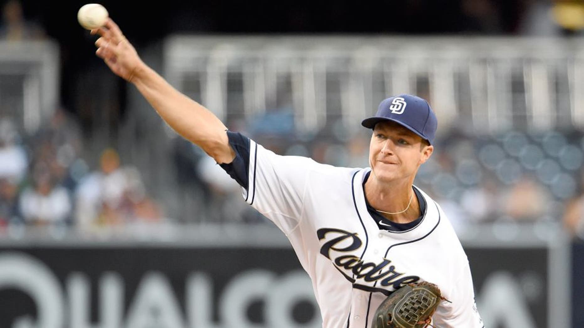 SAN DIEGO, CA - AUGUST 11: Colin Rea #29 of the San Diego Padres pitches during the first inning of a baseball game against the Cincinnati Reds at Petco Park August 11, 2015 in San Diego, California. (Photo by Denis Poroy/Getty Images)