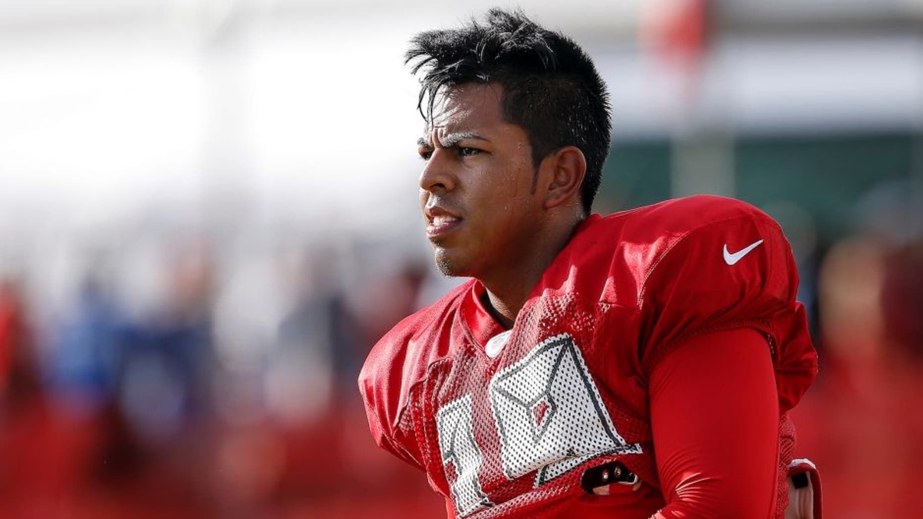 TAMPA, FL - JULY 30: Kicker Roberto Aguayo #19 of the Tampa Bay Buccaneers warms up before Training Camp at One Buc Place on July 30, 2016 in Tampa, Florida. (Photo by Don Juan Moore/Getty Images)