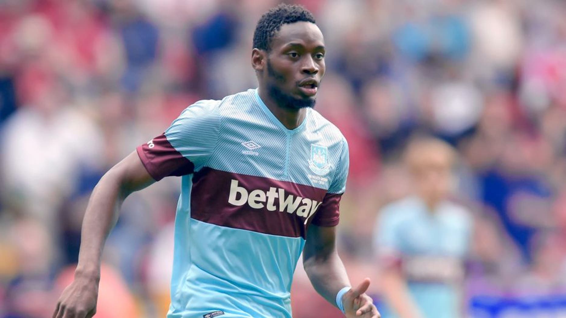 LONDON, ENGLAND - JULY 25: Diafra Sakho of West Ham United in action during the pre season friendly between Charlton Athletic and West Ham United at The Valley on July 25, 2015 in London, England. (Photo by Arfa Griffiths/Getty Images)
