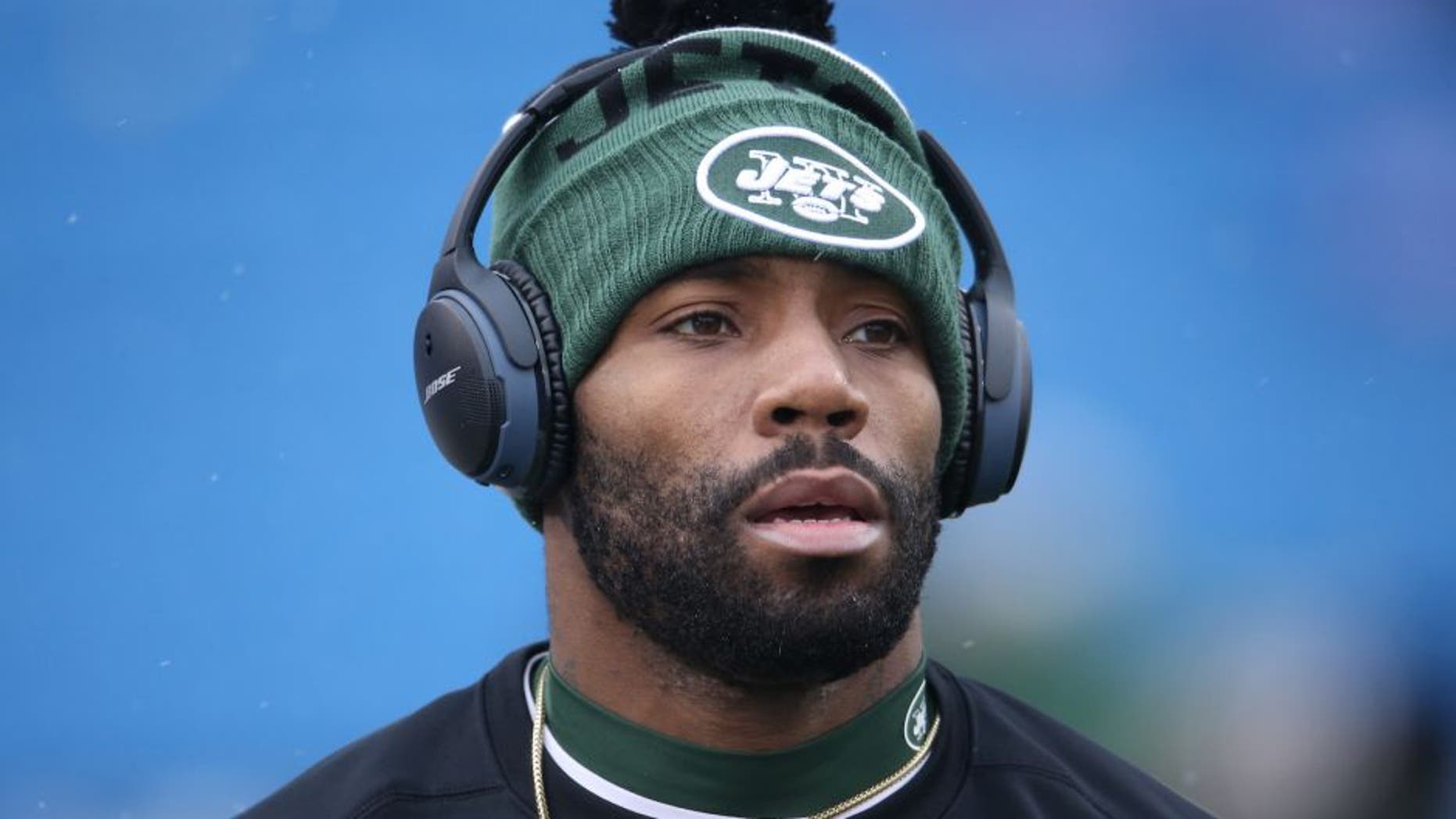 ORCHARD PARK, NY - JANUARY 3: Antonio Cromartie #31 of the New York Jets warms up before playing against the Buffalo Bills during NFL game action at Ralph Wilson Stadium on January 3, 2016 in Orchard Park, New York. (Photo by Tom Szczerbowski/Getty Images)