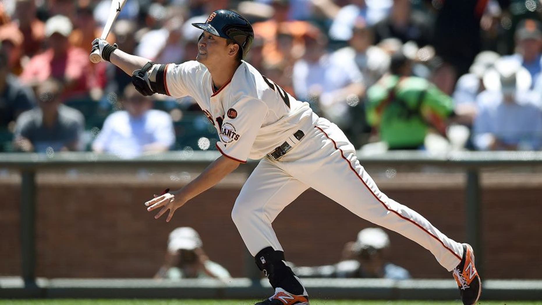 SAN FRANCISCO, CA - AUGUST 12: Nori Aoki #23 of the San Francisco Giants bats against the Houston Astros in the top of the third inning at AT&T Park on August 12, 2015 in San Francisco, California. (Photo by Thearon W. Henderson/Getty Images)