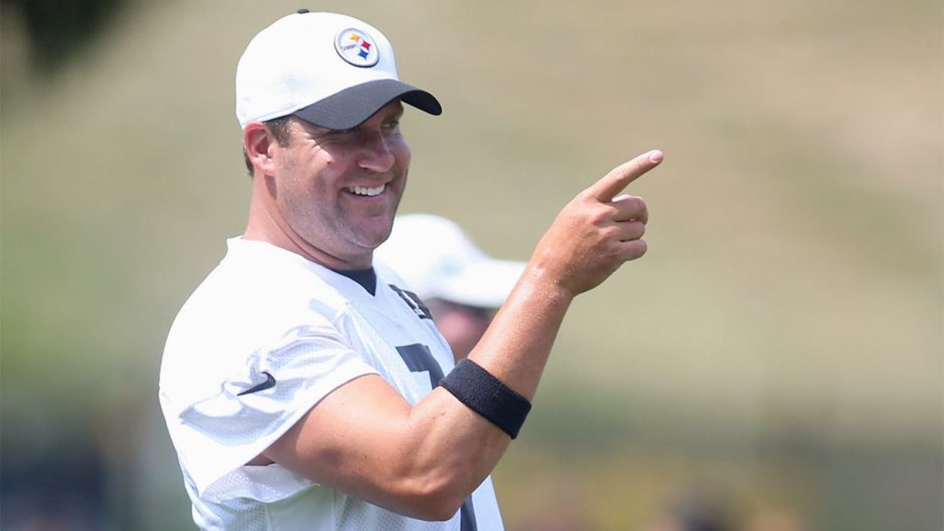Jul 27, 2015; Latrobe, PA, USA; Pittsburgh Steelers quarterback Ben Roethlisberger (7) gestures in drills during training camp at Saint Vincent College. Mandatory Credit: Charles LeClaire-USA TODAY Sports
