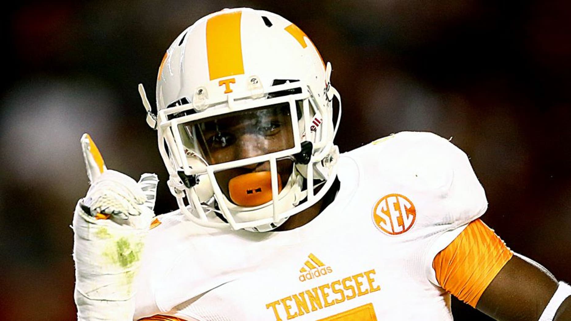 COLUMBIA, SC - NOVEMBER 01: Rashaan Gaulden #7 of the Tennessee Volunteers reacts after a play against the South Carolina Gamecocks during their game at Williams-Brice Stadium on November 1, 2014 in Columbia, South Carolina. (Photo by Streeter Lecka/Getty Images)