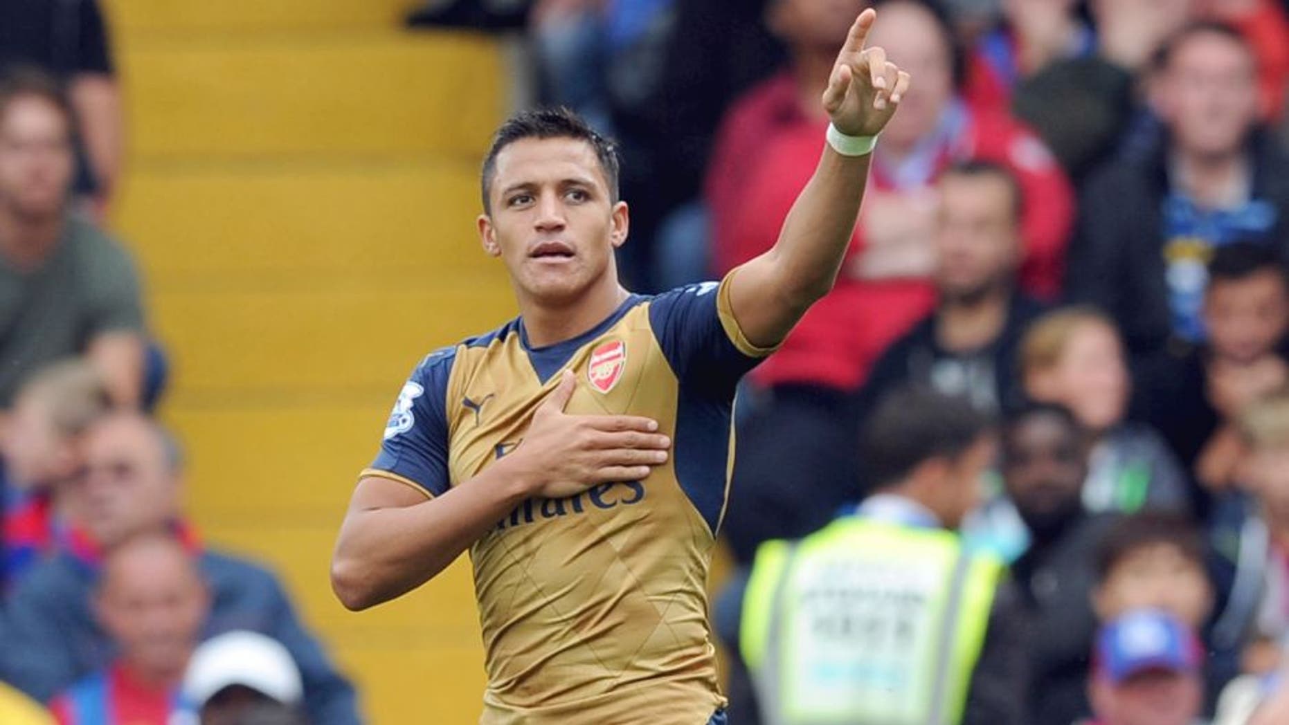 LONDON, ENGLAND - AUGUST 16: Alexis Sanchez celebrates scoring the 2nd Arsenal goal during the Barclays Premier League match between Crystal Palace and Arsenal at Selhurst Park on August 16, 2015 in London, United Kingdom. (Photo by Stuart MacFarlane/Arsenal FC via Getty Images)