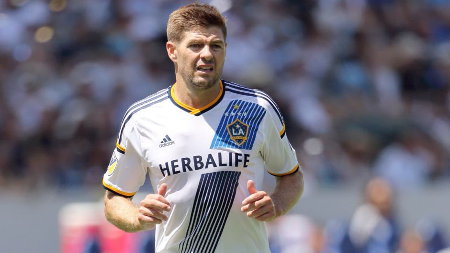 LOS ANGELES, CA - AUGUST 23: #8 Steven Gerrard of LA Galaxy during the MLS match between Los Angeles Galaxy and New York City FC at StubHub Center on August 23, 2015 in Los Angeles, California. (Photo by Matthew Ashton - AMA/Getty Images)