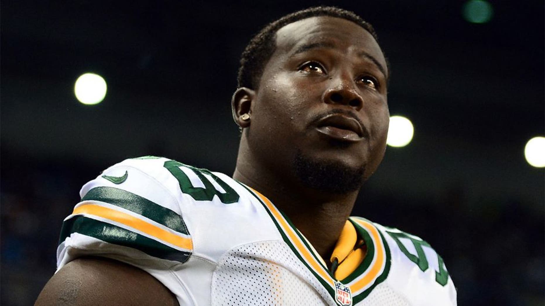 Sep 21, 2014; Detroit, MI, USA; Green Bay Packers nose tackle Letroy Guion (98) against the Detroit Lions at Ford Field. Mandatory Credit: Andrew Weber-USA TODAY Sports