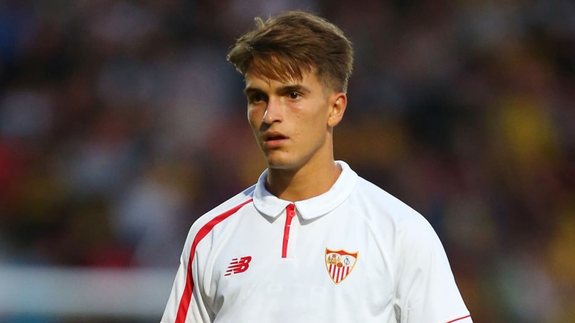 WATFORD, ENGLAND - JULY 31: Denis Suarez of Sevilla during the pre-season friendly between Watford and Seville at Vicarage Road on July 31, 2015 in Watford, England. (Photo by Catherine Ivill - AMA/Getty Images)