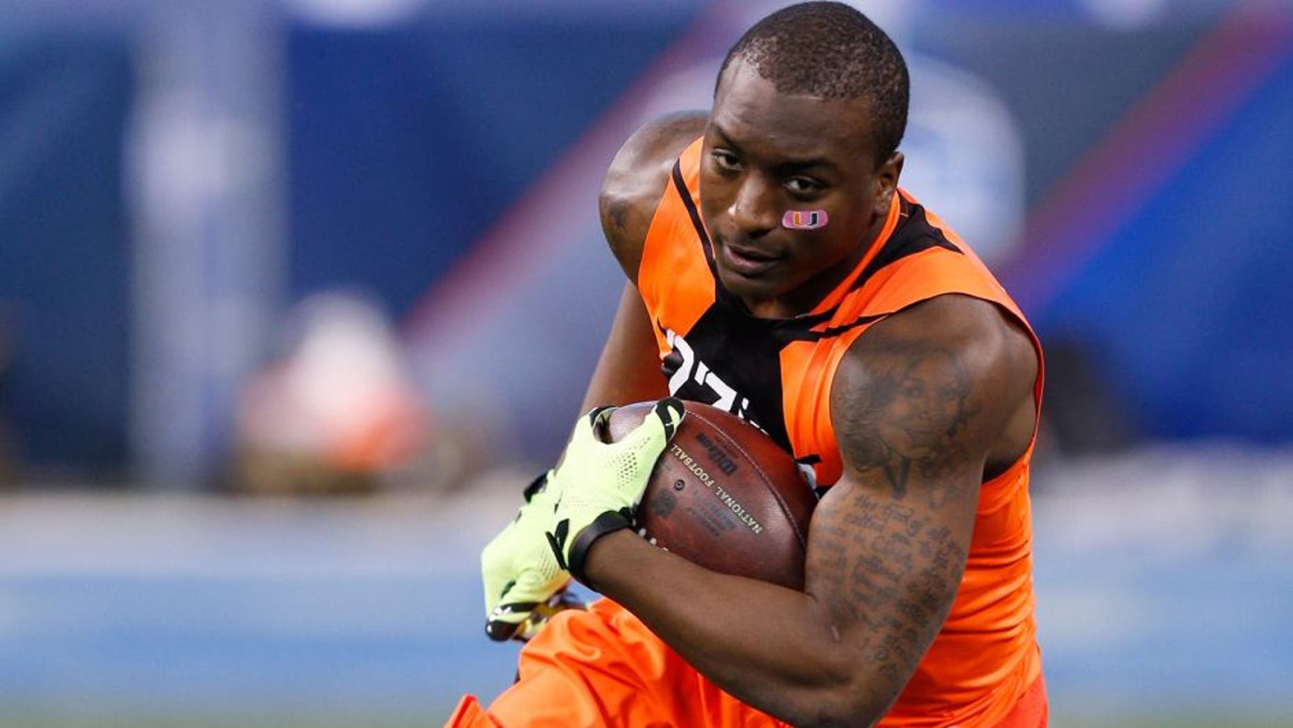 INDIANAPOLIS, IN - FEBRUARY 21: Running back Duke Johnson of Miami in action during the 2015 NFL Scouting Combine at Lucas Oil Stadium on February 21, 2015 in Indianapolis, Indiana. (Photo by Joe Robbins/Getty Images)