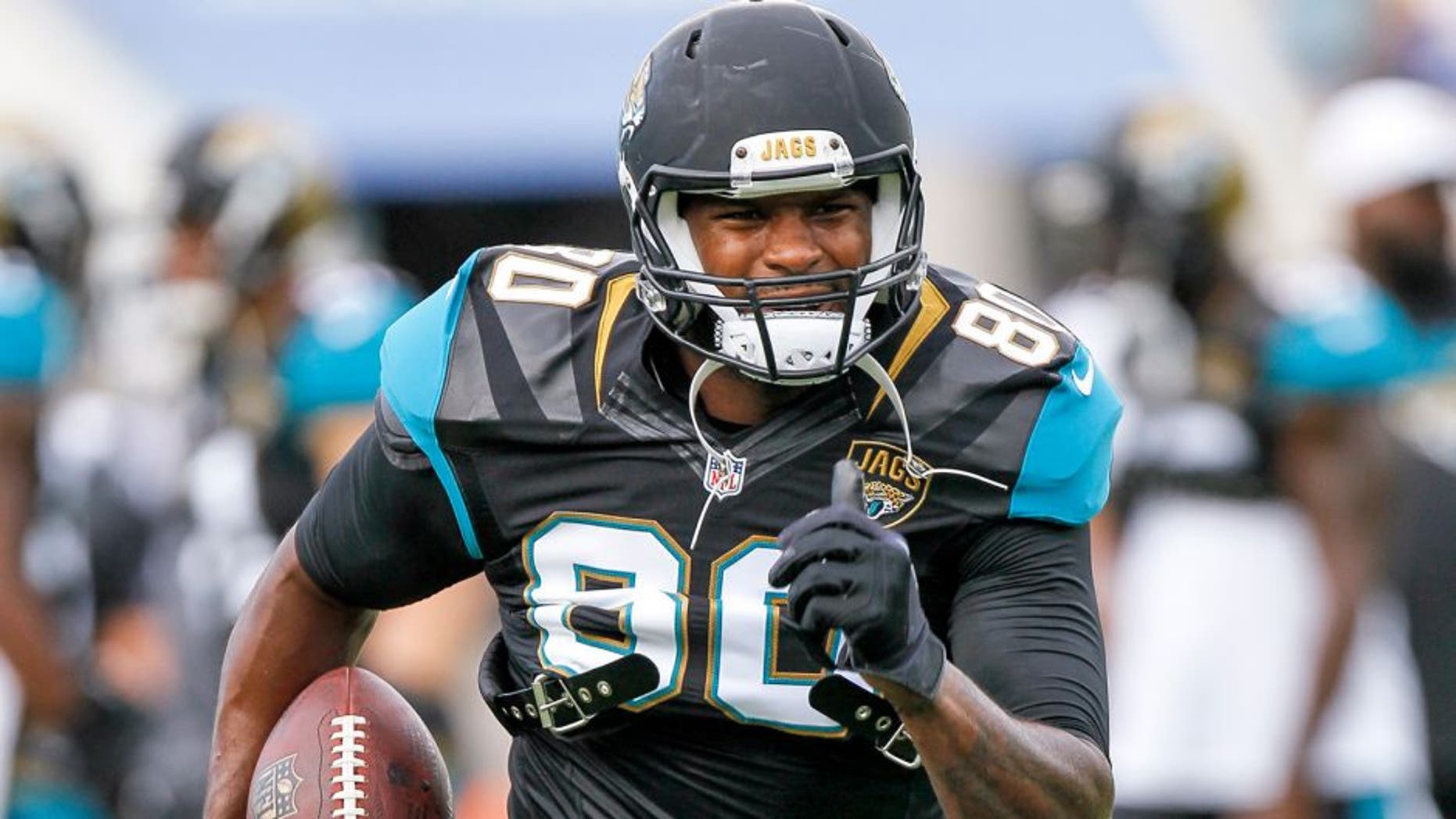 JACKSONVILLE, FL - AUGUST 14: Tight End Julius Thomas #80 of the Jacksonville Jaguars during a preseason game against the Pittsburgh Steelers at EverBank Field on August 14, 2015 in Jacksonville, Florida. The Jaguars defeated the Steelers 23 to 21. (Photo by Don Juan Moore/Getty Images)