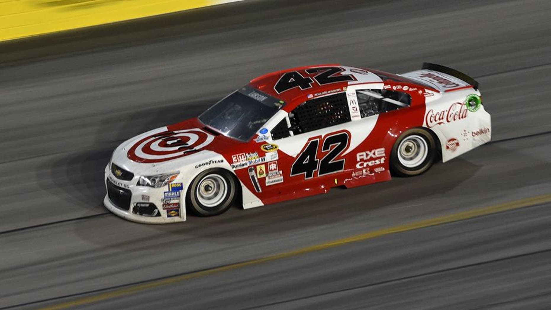 DARLINGTON, SC - SEPTEMBER 04: Kyle Larson, driver of the #42 Target Chevrolet, races during the NASCAR Sprint Cup Series Bojangles' Southern 500 at Darlington Raceway on September 4, 2016 in Darlington, South Carolina. (Photo by Josh Hedges/Getty Images)