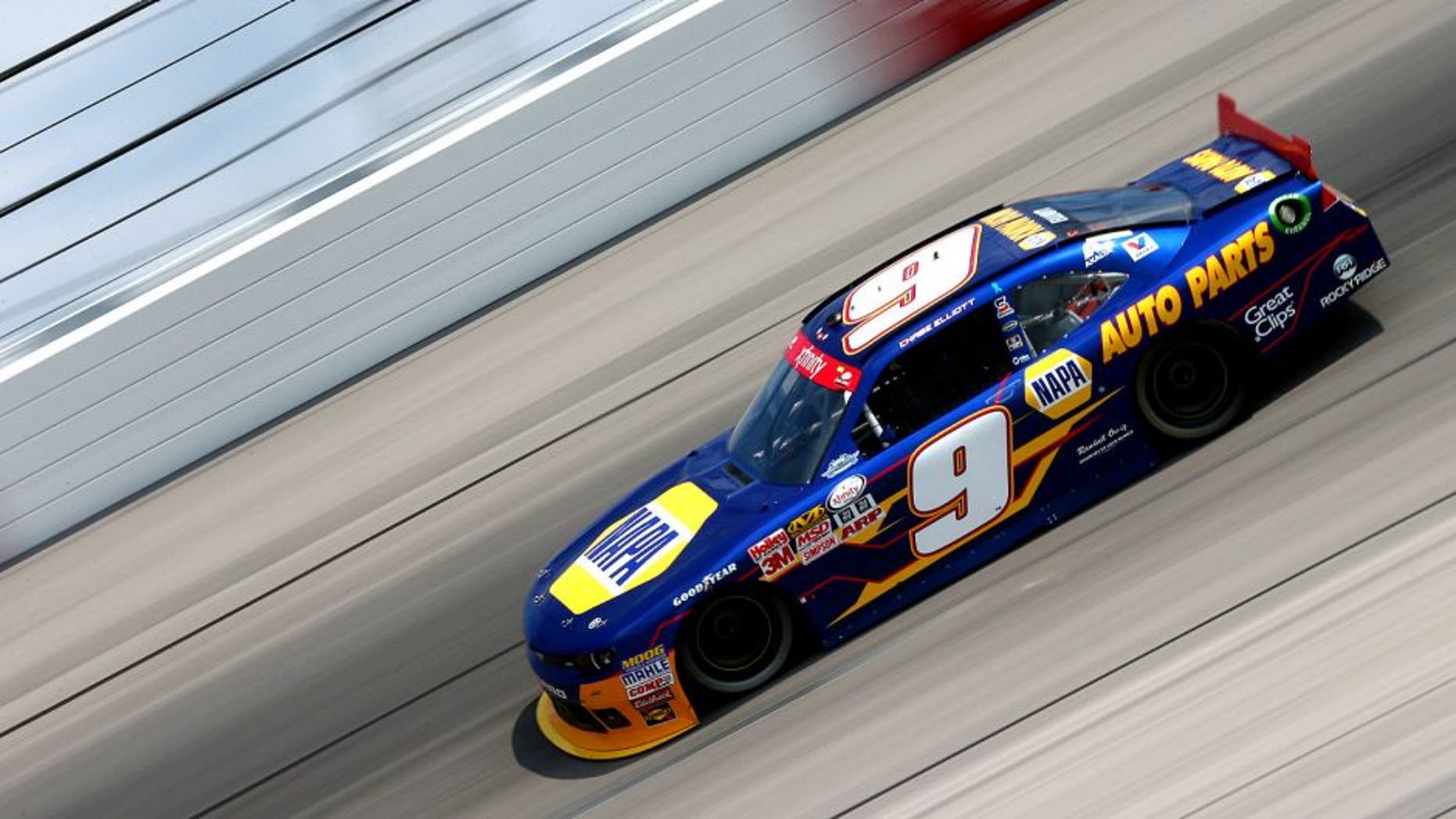 DARLINGTON, SC - SEPTEMBER 05: Chase Elliott, driver of the #9 NAPA Auto Parts Chevrolet, qualifies for the NASCAR XFINITY Series VFW Sport Clips Help A Hero 200 at Darlington Raceway on September 5, 2015 in Darlington, South Carolina. (Photo by Sarah Crabill/NASCAR via Getty Images)