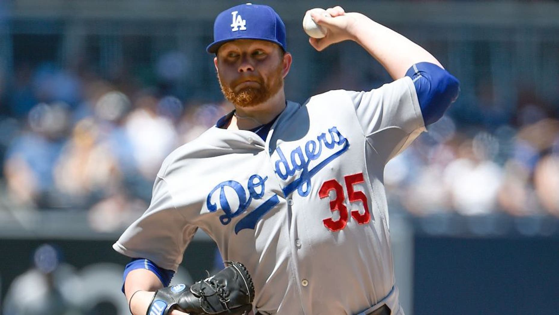 SAN DIEGO, CA - SEPTEMBER 6: Brett Anderson #35 of the Los Angeles Dodgers pitches during the first inning of a baseball game against the Los Angeles Dodgers at Petco Park September, 6, 2015 in San Diego, California. (Photo by Denis Poroy/Getty Images)