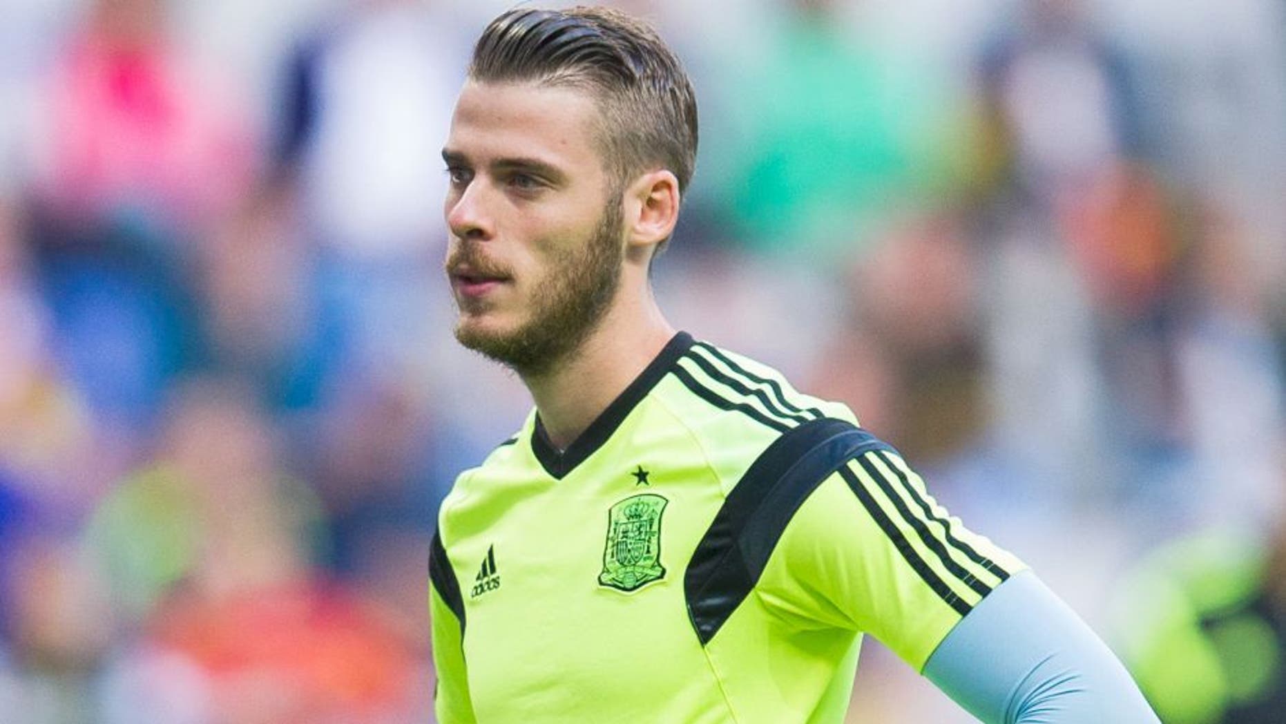 OVIEDO, SPAIN - SEPTEMBER 05: David De Gea of Spain looks on prior to the start the Spain v Slovakia EURO 2016 Qualifier at Carlos Tartiere on September 5, 2015 in Oviedo, Spain. (Photo by Juan Manuel Serrano Arce/Getty Images)