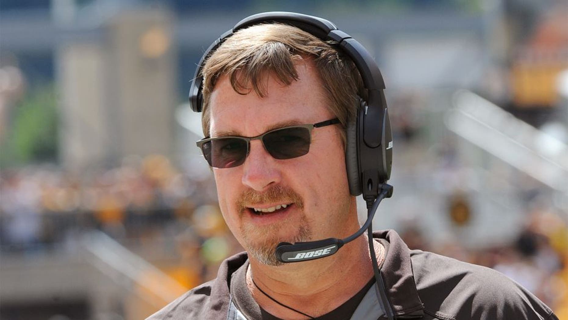 PITTSBURGH, PA - SEPTEMBER 7: Offensive line coach Andy Moeller of the Cleveland Browns looks on from the sideline during a game against the Pittsburgh Steelers at Heinz Field on September 7, 2014 in Pittsburgh, Pennsylvania. The Steelers defeated the Browns 30-27. (Photo by George Gojkovich/Getty Images) *** Local Caption *** Andy Moeller