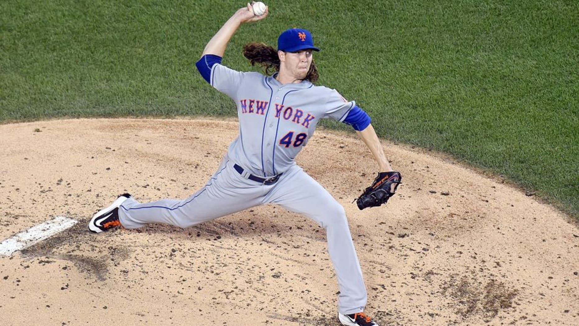 WASHINGTON, DC - SEPTEMBER 09: Jacob deGrom #48 of the New York Mets pitches in the second inning a baseball game against the Washington Nationals at Nationals Park on September 9, 2015 in Washington, DC. (Photo by Mitchell Layton/Getty Images)
