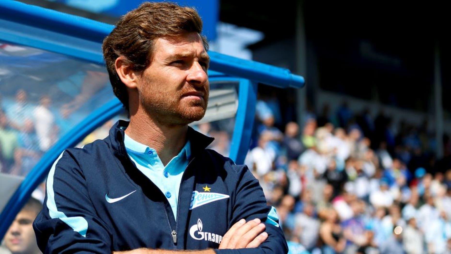ST. PETERSBURG, RUSSIA - JULY 19: FC Zenit St. Petersburg head coach Andre Villas-Boas looks on during the Russian Football League match between FC Zenit St. Petersburg and FC Dinamo Moscow at the Petrovsky stadium on July 19, 2015 in St. Petersburg, Russia. (Photo by Epsilon/Getty Images)