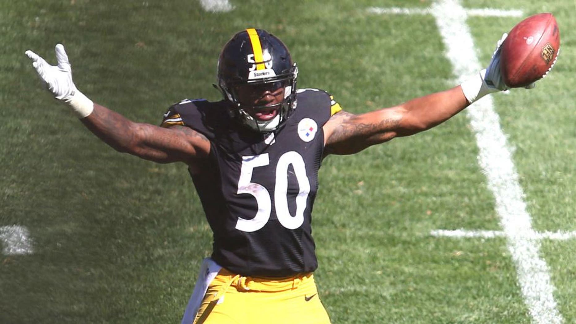 Sep 20, 2015; Pittsburgh, PA, USA; Pittsburgh Steelers inside linebacker Ryan Shazier (50) celebrates after recovering a fumble against the San Francisco 49ers during the second quarter at Heinz Field. Mandatory Credit: Charles LeClaire-USA TODAY Sports