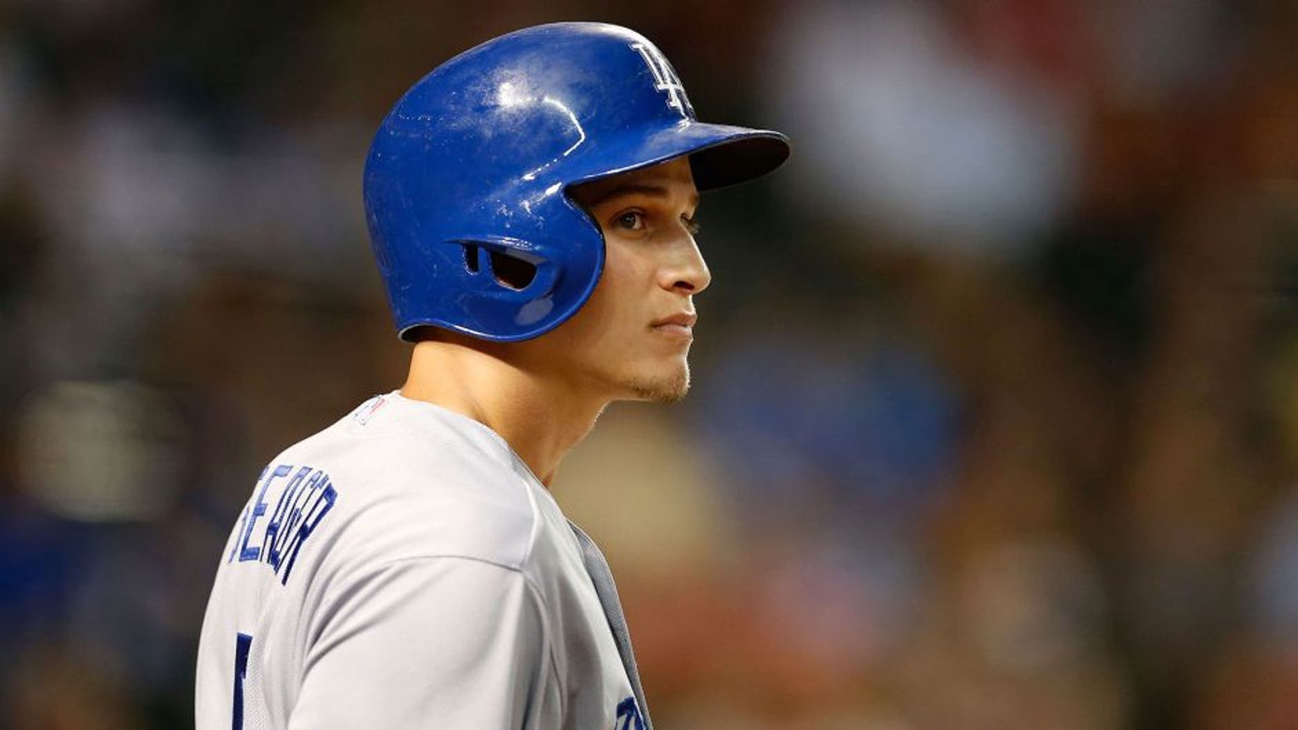 PHOENIX, AZ - SEPTEMBER 11: Corey Seager #5 of the Los Angeles Dodgers stands on deck during the MLB game against the Arizona Diamondbacks at Chase Field on September 11, 2015 in Phoenix, Arizona. The Diamondbacks defeated the Dodgers 12-4. (Photo by Christian Petersen/Getty Images)