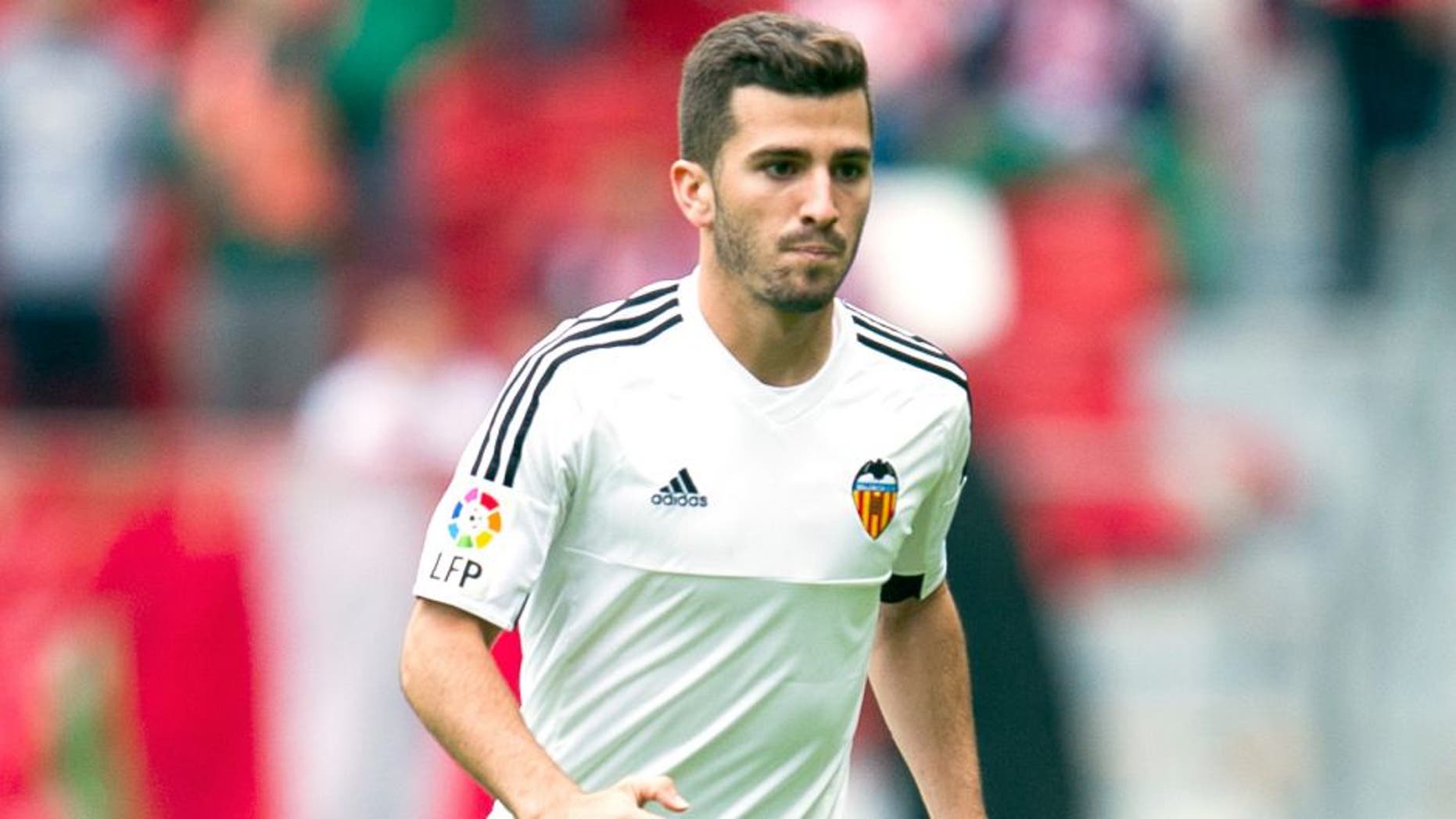 GIJON, SPAIN - SEPTEMBER 12: Jose Gaya of Valencia CF controls the ball during the La Liga match between Sporting Gijon and Valencia CF at Estadio El Molinon on September 12, 2015 in Gijon, Spain. (Photo by Juan Manuel Serrano Arce/Getty Images)