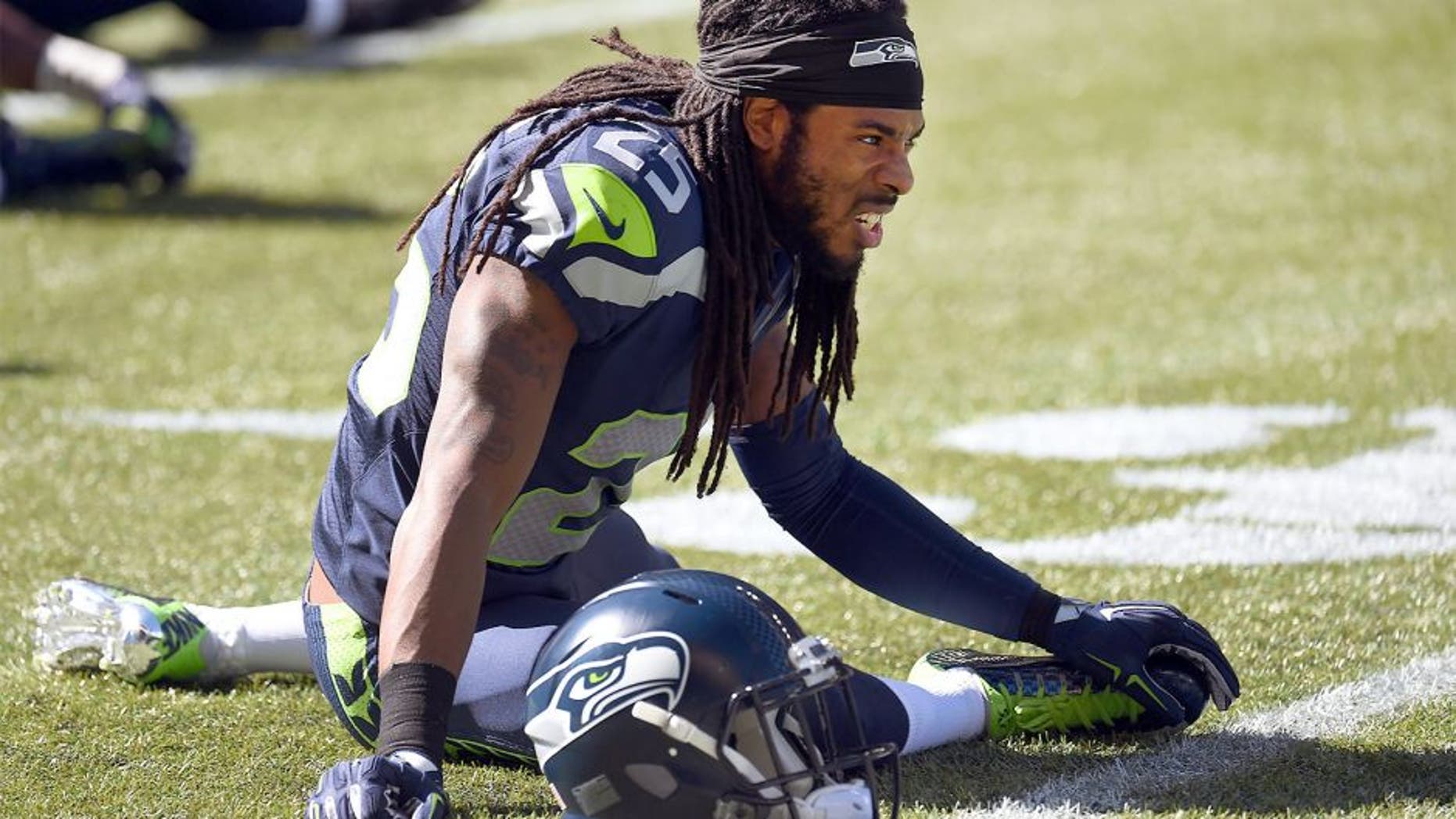 SEATTLE, WA - SEPTEMBER 27: Cornerback Richard Sherman #25 of the Seattle Seahawks warms up before the game against the Chicago Bears at CenturyLink Field on September 27, 2015 in Seattle, Washington. (Photo by Steve Dykes/Getty Images)