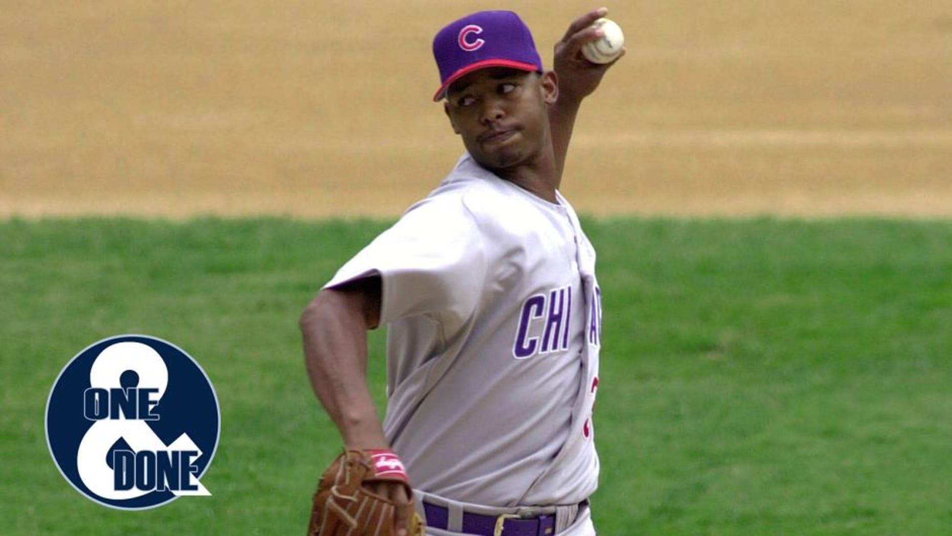 6 Apr 2000: Danny Young #35 of the Chicago Cubs delivers a pitch against the St. Louis Cardinals at Busch Stadium in St.Louis, Missouri. DIGITAL IMAGE Mandatory Credit: Elsa/ALLSPORT