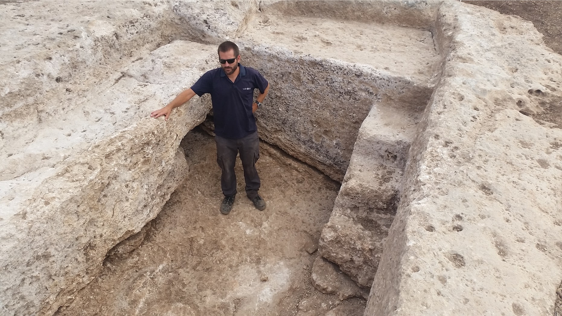 Joppe Gosker, excavation director on behalf of the Israel Antiquities Authority, inside the pottery workshop’s water reservoir in Shlomi.