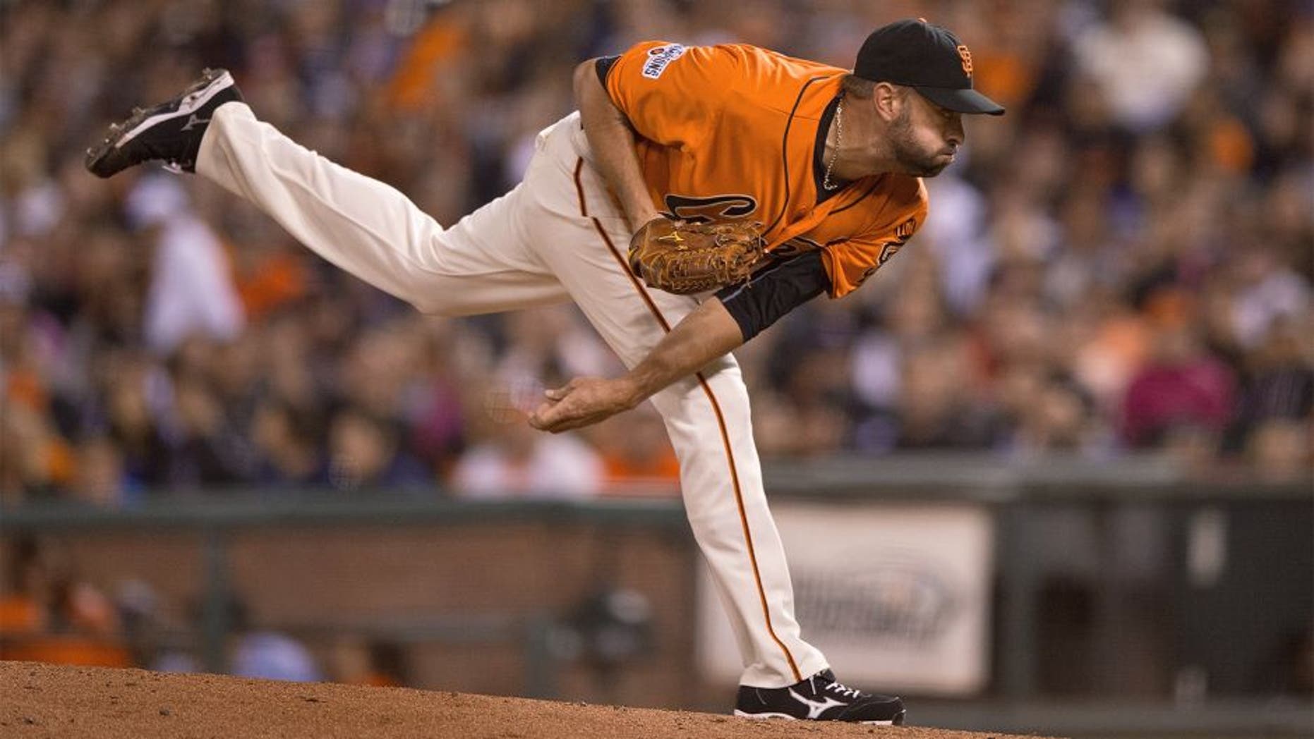 SAN FRANCISCO, CA - AUGUST 14: Jeremy Affeldt #41 of the San Francisco Giants pitches against the Washington Nationals during the fifth inning at AT&T Park on August 14, 2015 in San Francisco, California. The San Francisco Giants defeated the Washington Nationals 8-5. (Photo by Jason O. Watson/Getty Images)