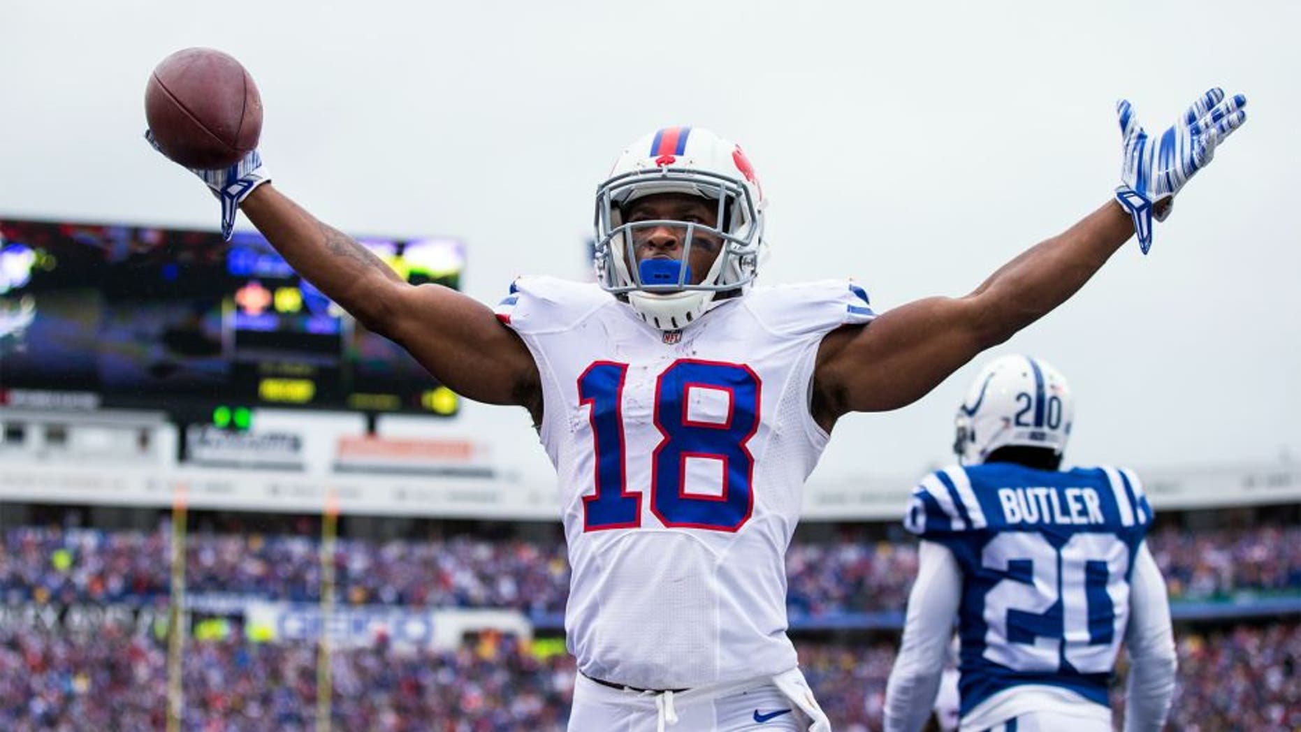 ORCHARD PARK, NY - SEPTEMBER 13: Percy Harvin #18 of the Buffalo Bills celebrates a touchdown reception against the Indianapolis Colts on September 13, 2015 at Ralph Wilson Stadium in Orchard Park, New York. Buffalo defeats Indianapolis 27-14. (Photo by Brett Carlsen/Getty Images)