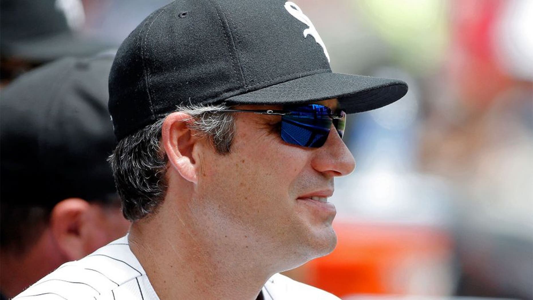 CHICAGO, IL - JUNE 20: Manager Robin Ventura #23 of the Chicago White Sox in the dugout during the second inning during the game against the Texas Rangers at U.S. Cellular Field on June 20, 2015 in Chicago, Illinois. (Photo by Jon Durr/Getty Images)